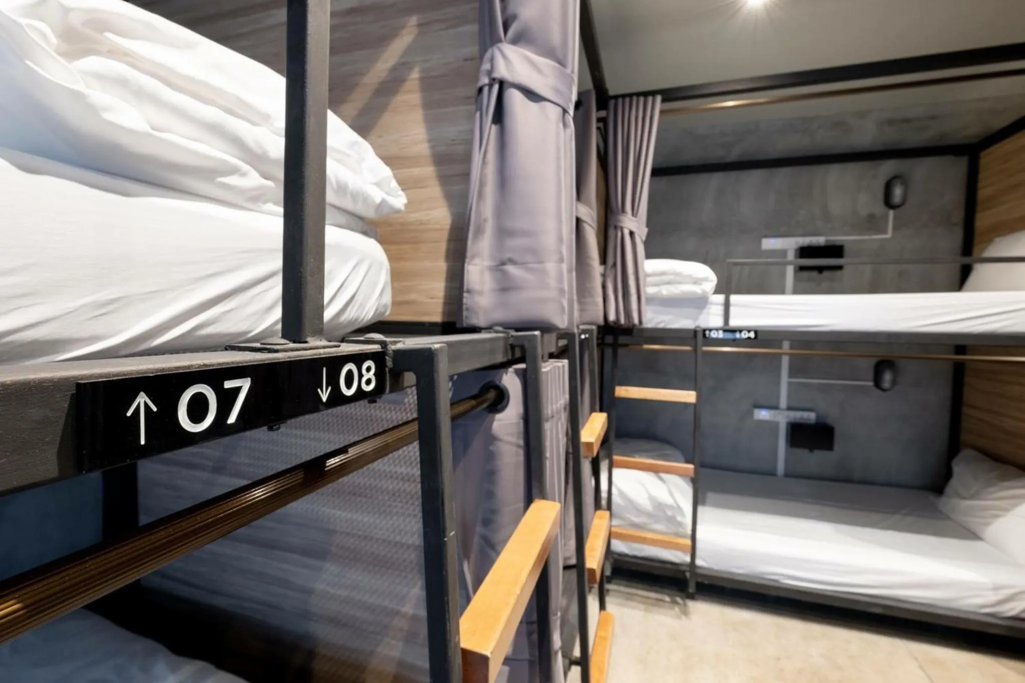 Bed in-13 Bed Female Dormitory Ensuite Room in BED STATION Hostel Khaosan