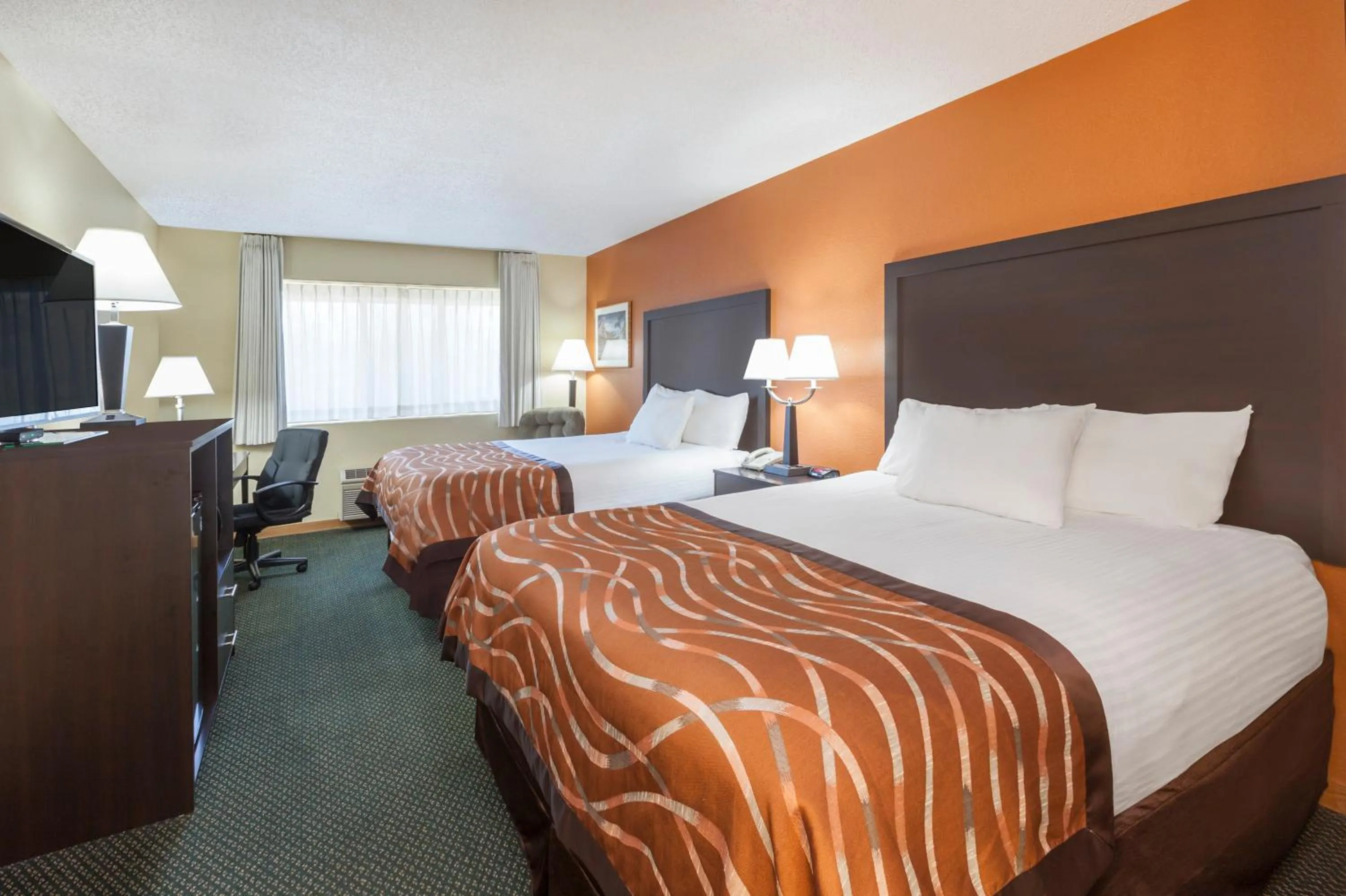 Queen Room with Two Queen Beds - Non-Smoking in Baymont by Wyndham Midland