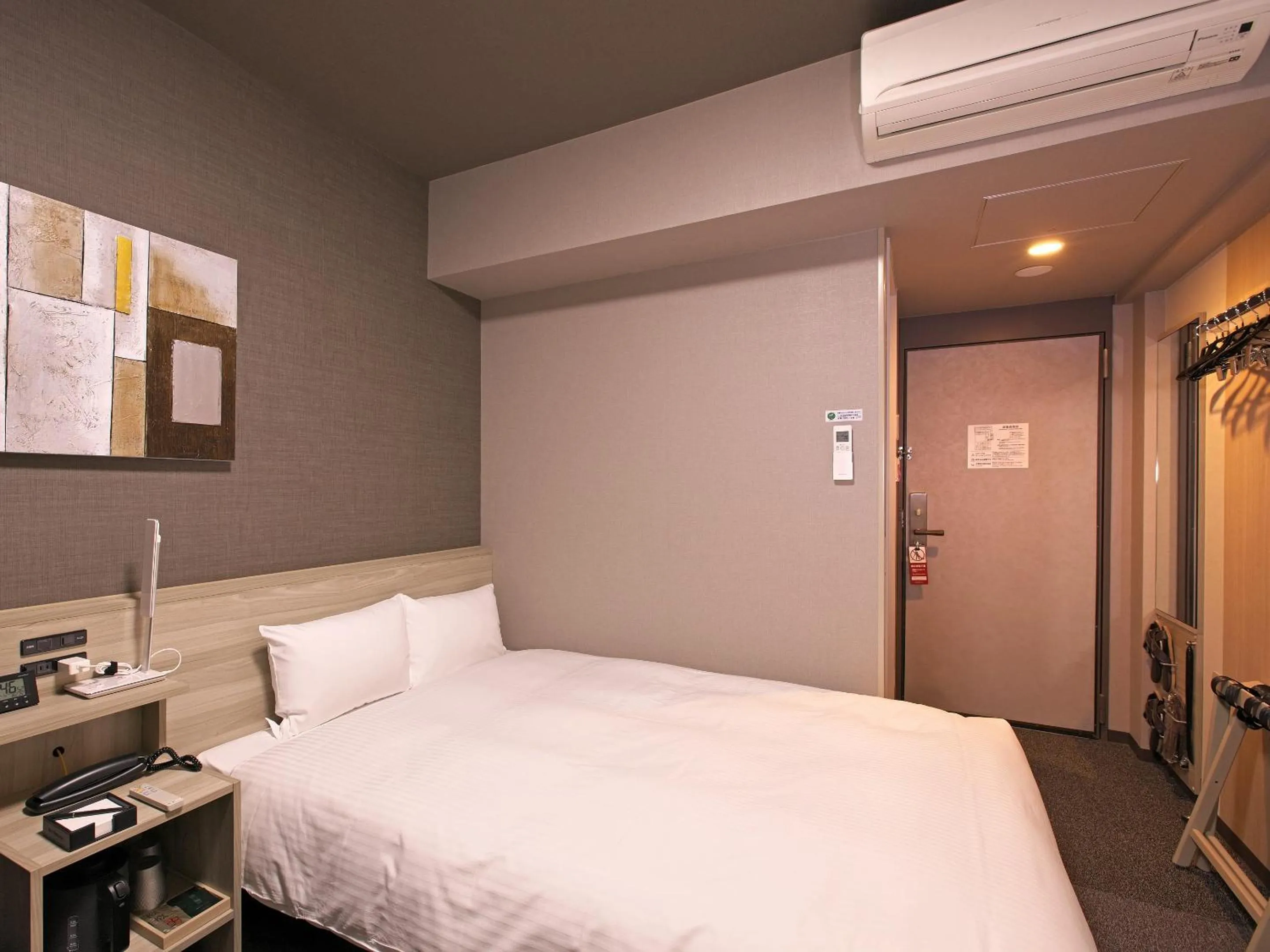 Double Room with Small Double Bed - single occupancy - Non-Smoking in Hotel Route-Inn Toyama Ekimae