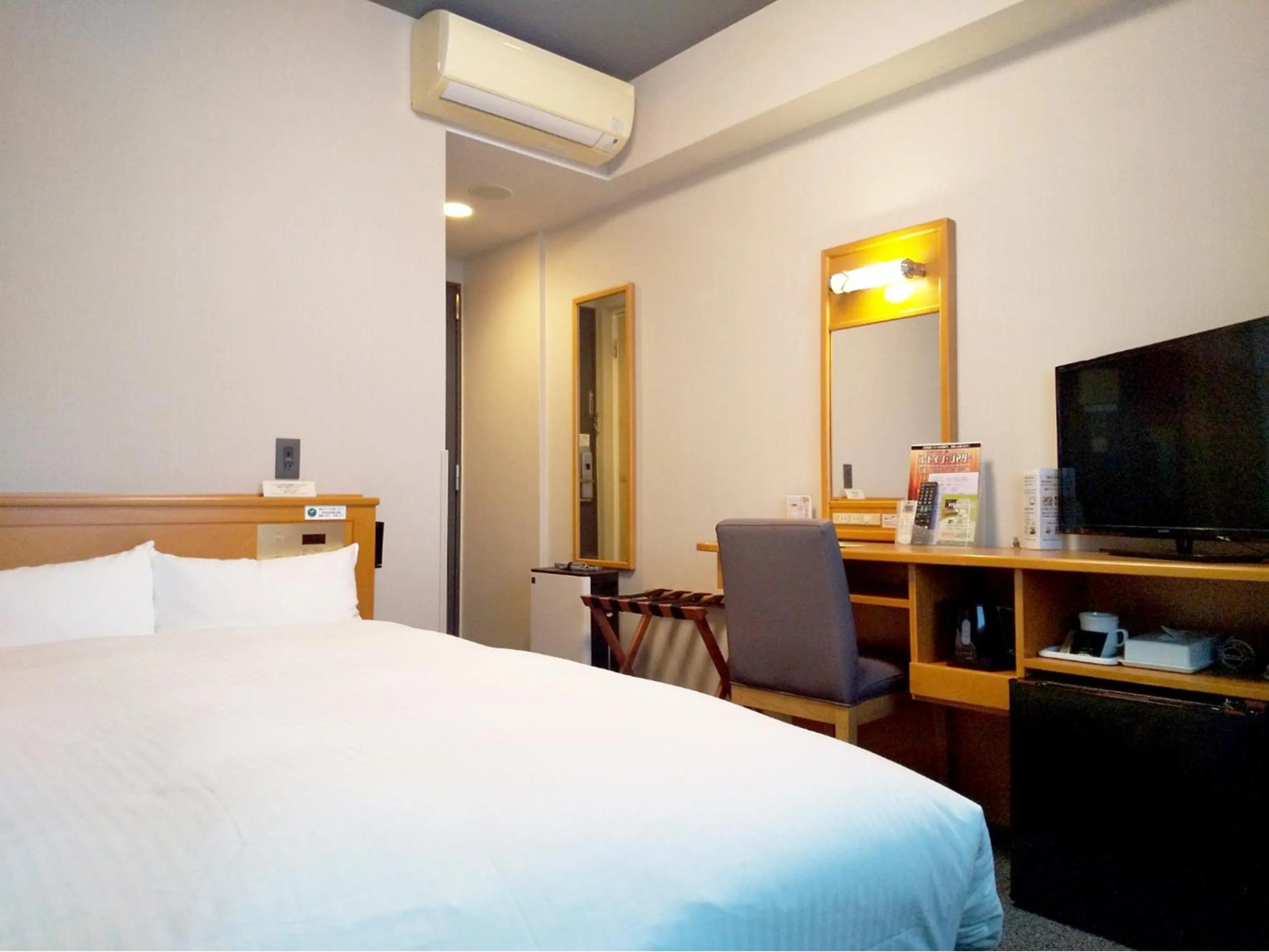 Double Room with Small Double Bed - Non-Smoking in Hotel Route-Inn Mikawa Inter