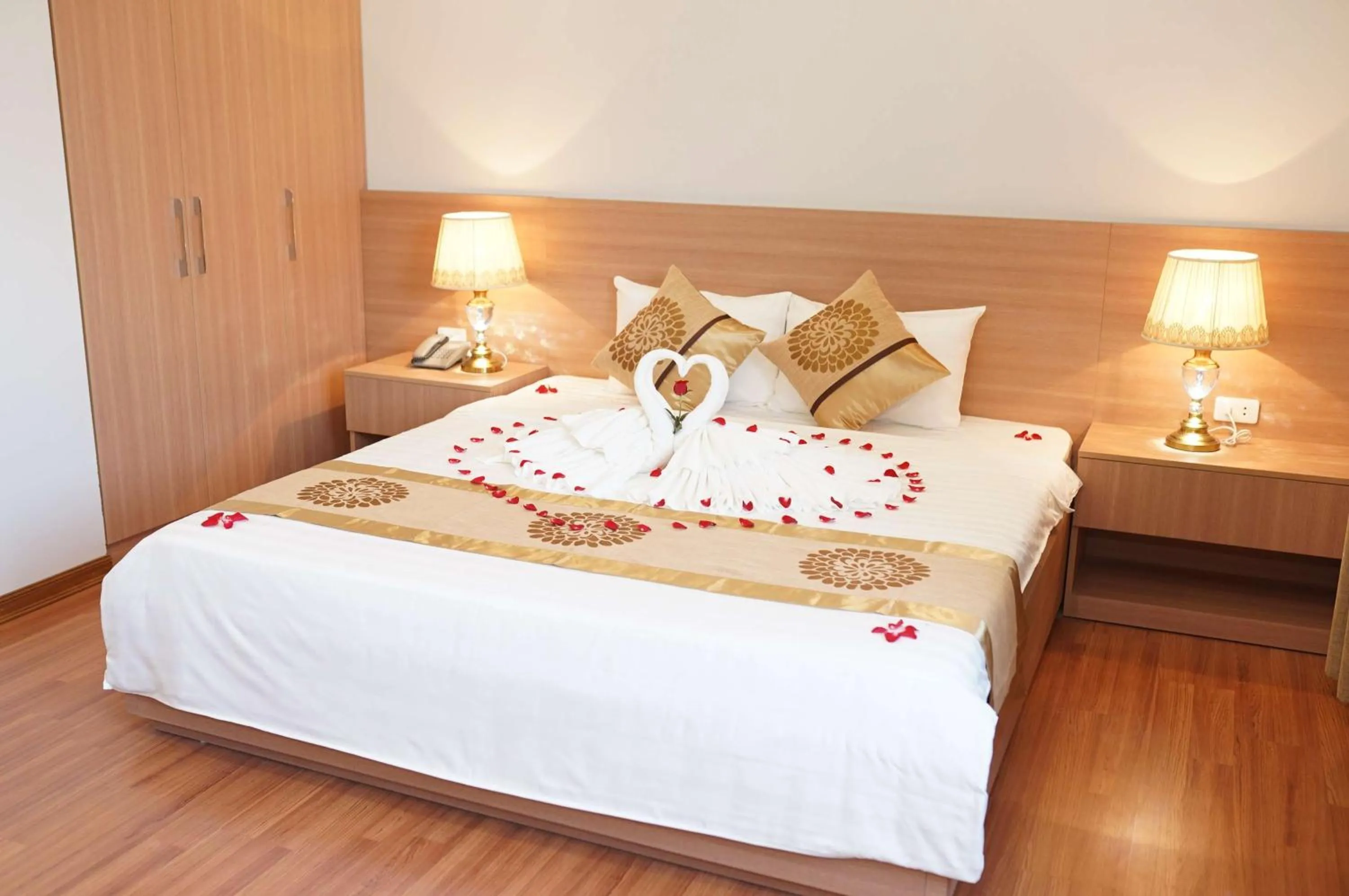 Superior Double Room in Long Anh Hotel