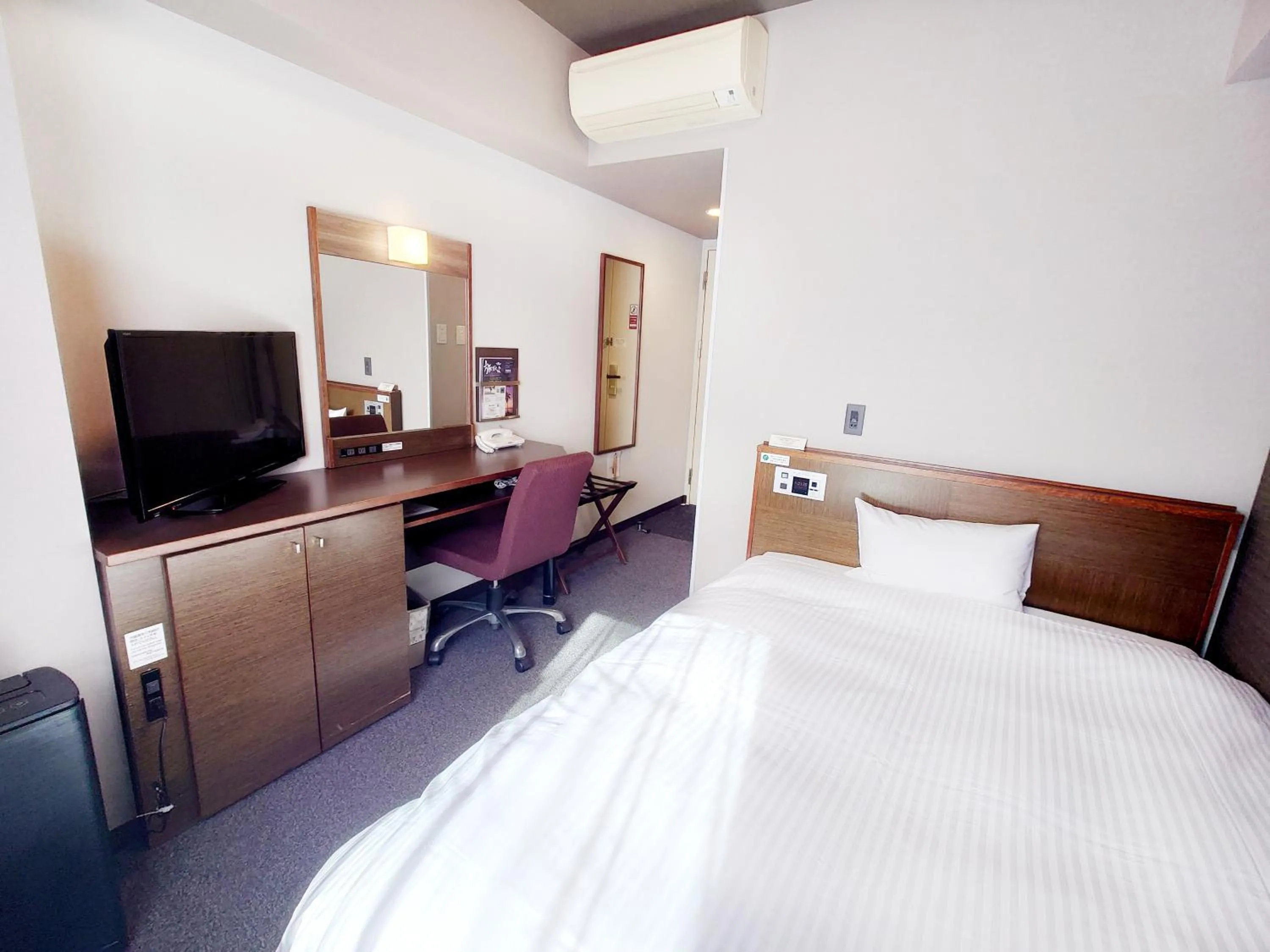 Single Room - single occupancy - Non-Smoking in Hotel Route-Inn Komagane Inter