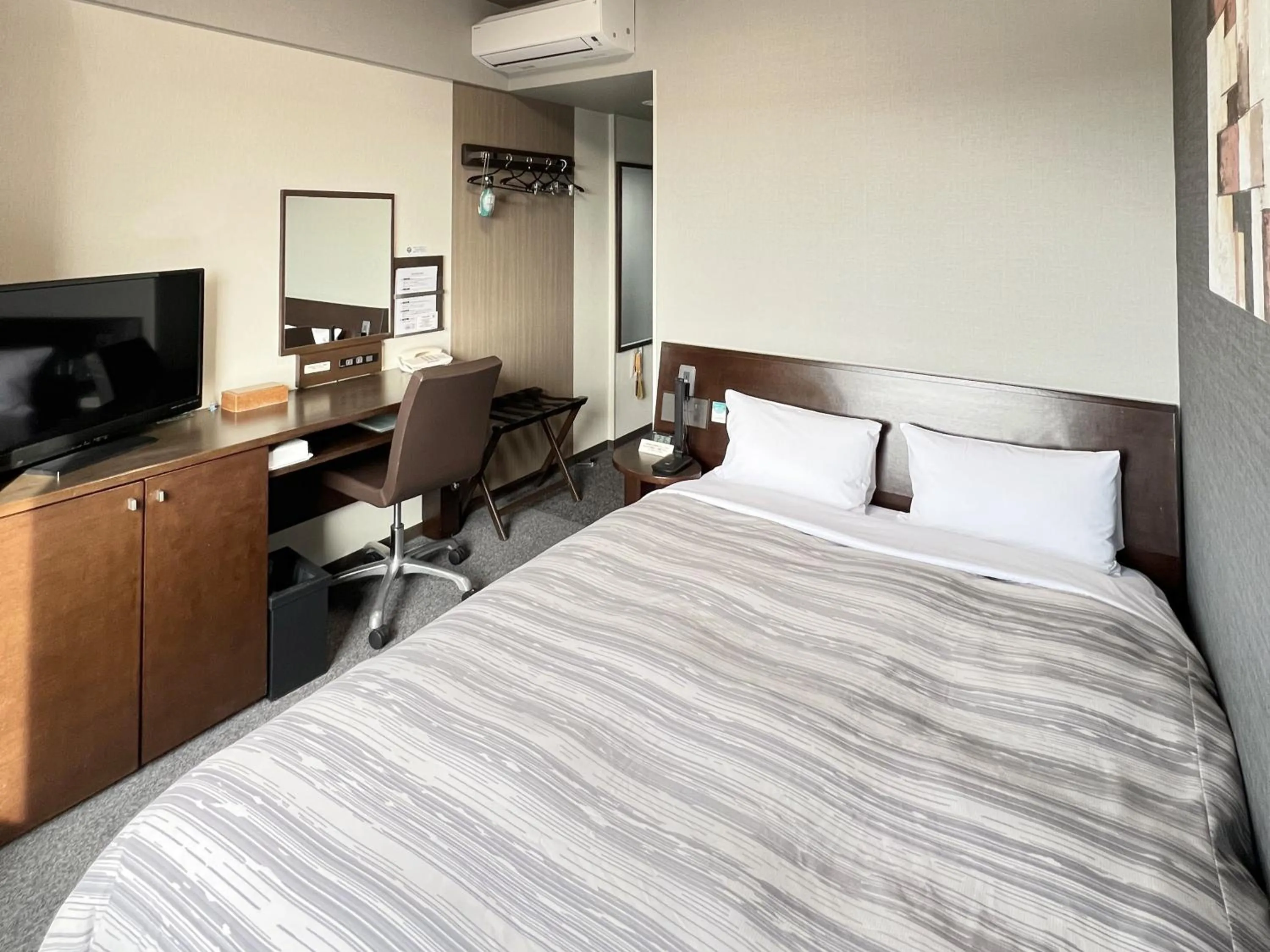 Semi Double Room - single occupancy - Non-Smoking  in Hotel Route-Inn Shimodate