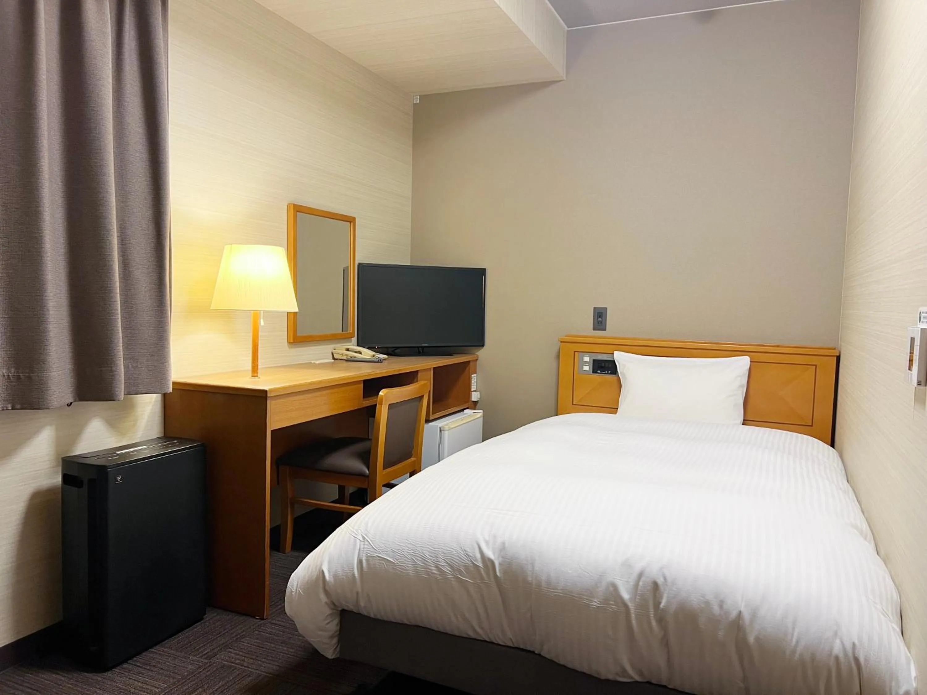 Single Room - single occupancy - Smoking in Hotel Route-Inn Tsuruoka Inter