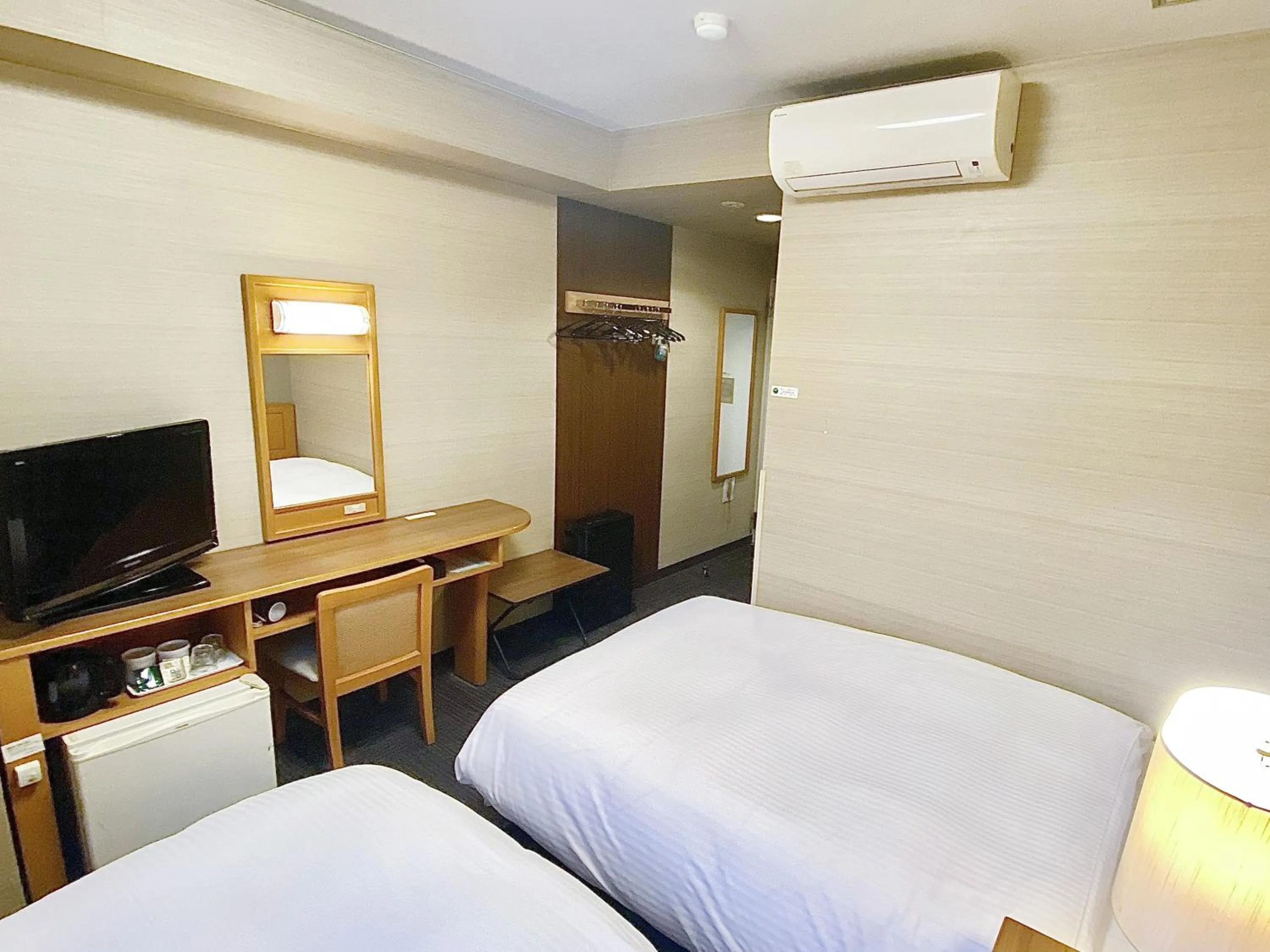 Twin Room - single occupancy - Non-Smoking in Hotel Route-Inn Shimada Yoshida Inter