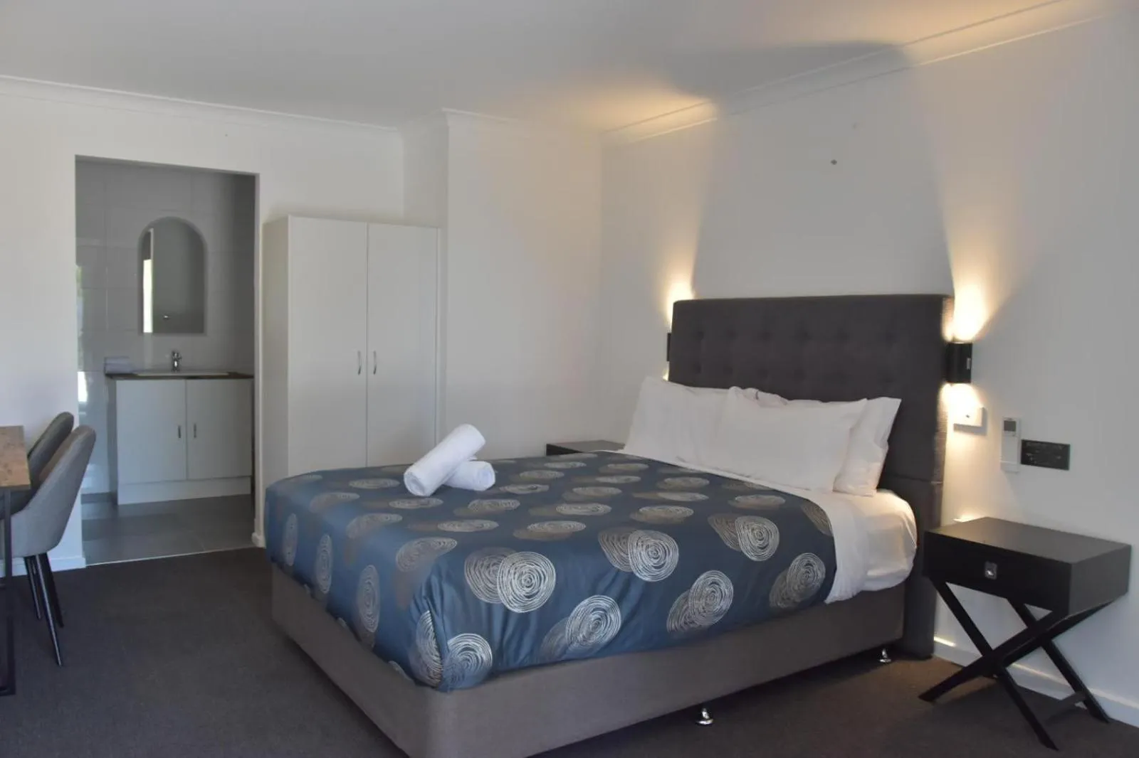 Deluxe Double Room in Belltower Motor Inn