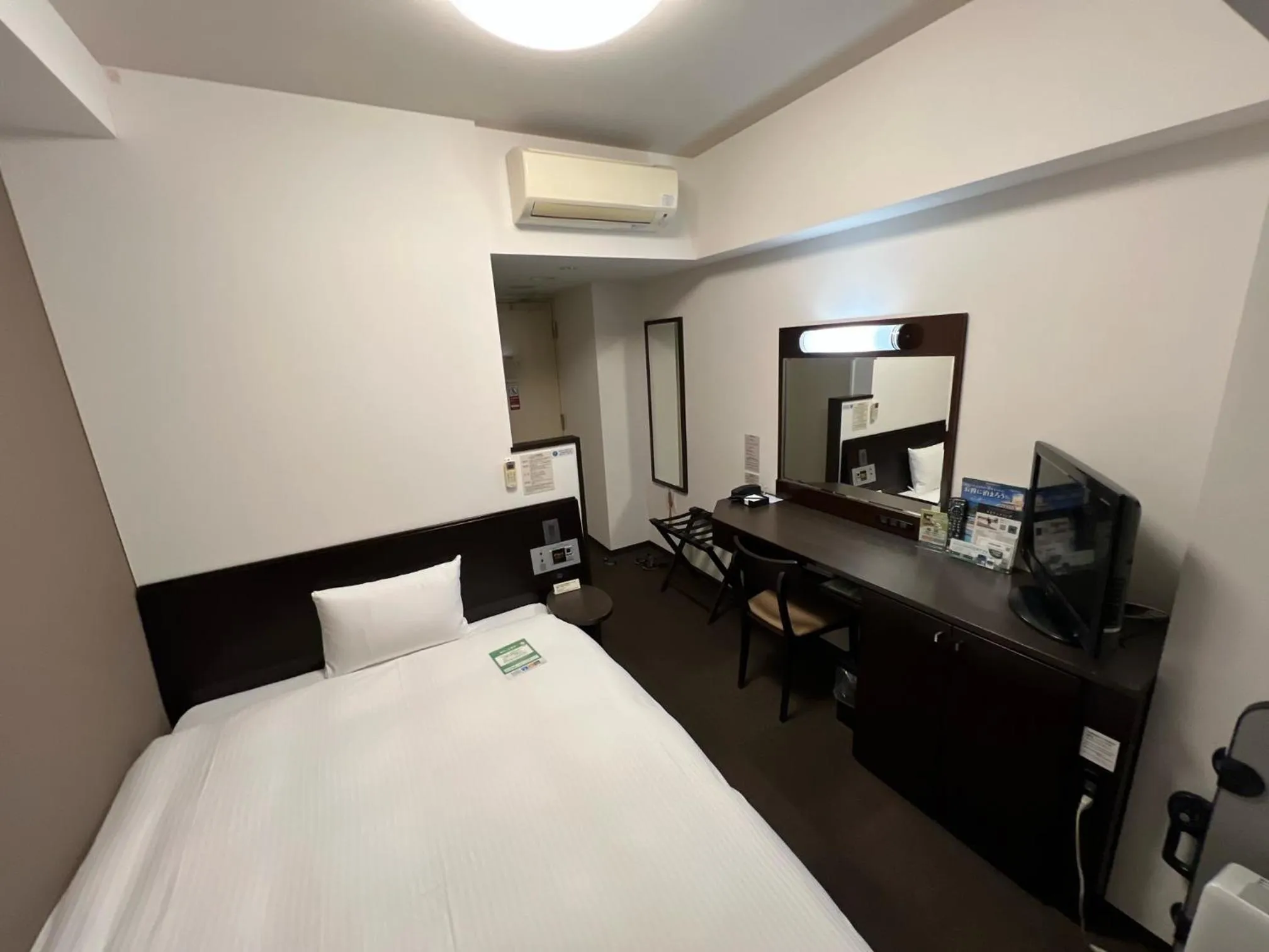 Comfort Single Room - single occupancy - Smoking in Hotel Route-Inn Uozu