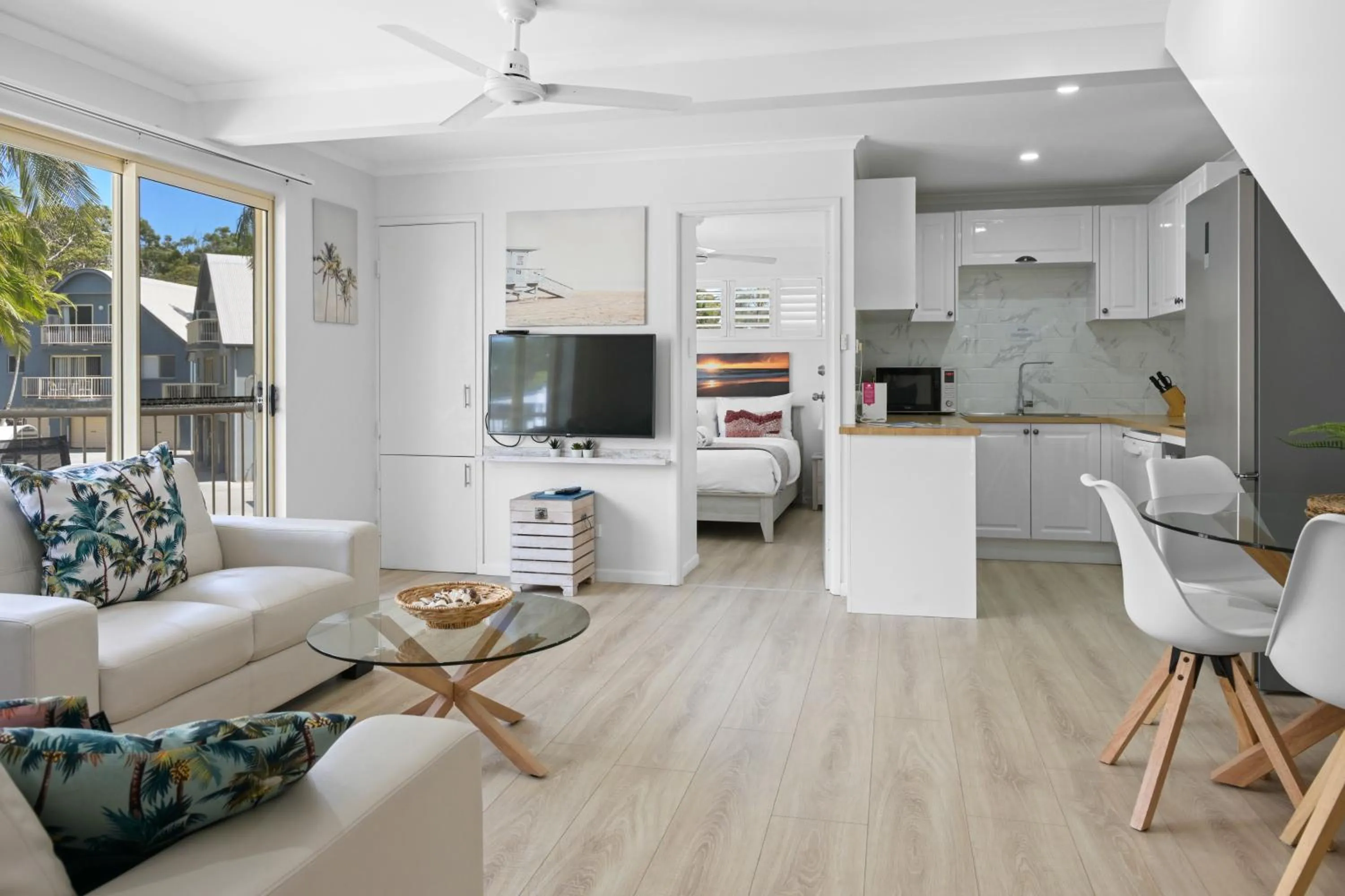 Three-Bedroom Apartment with Spa Bath in Rainbow Getaway Holiday Apartments