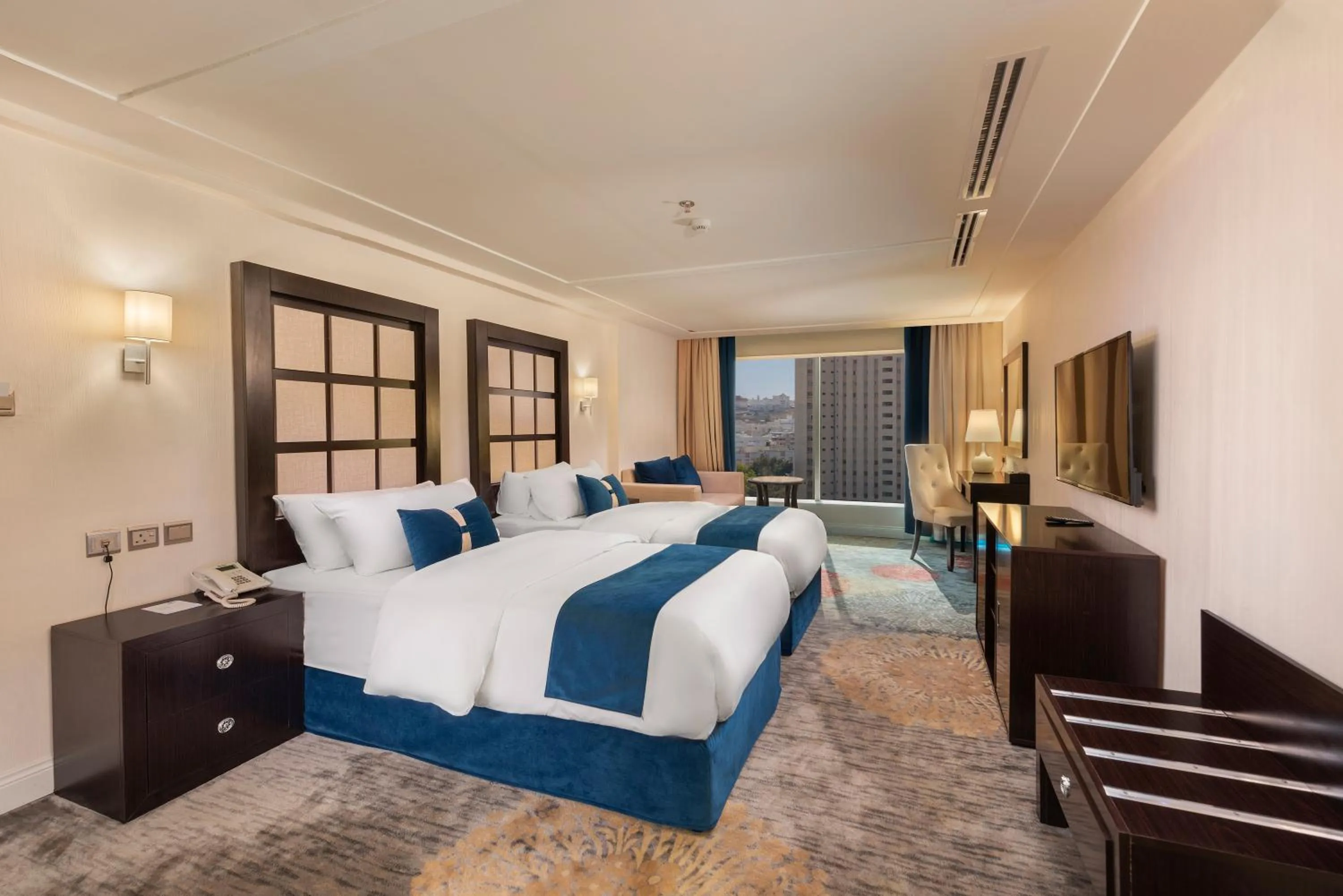 Standard Twin Room with Mountain View in Blue inn Boutique