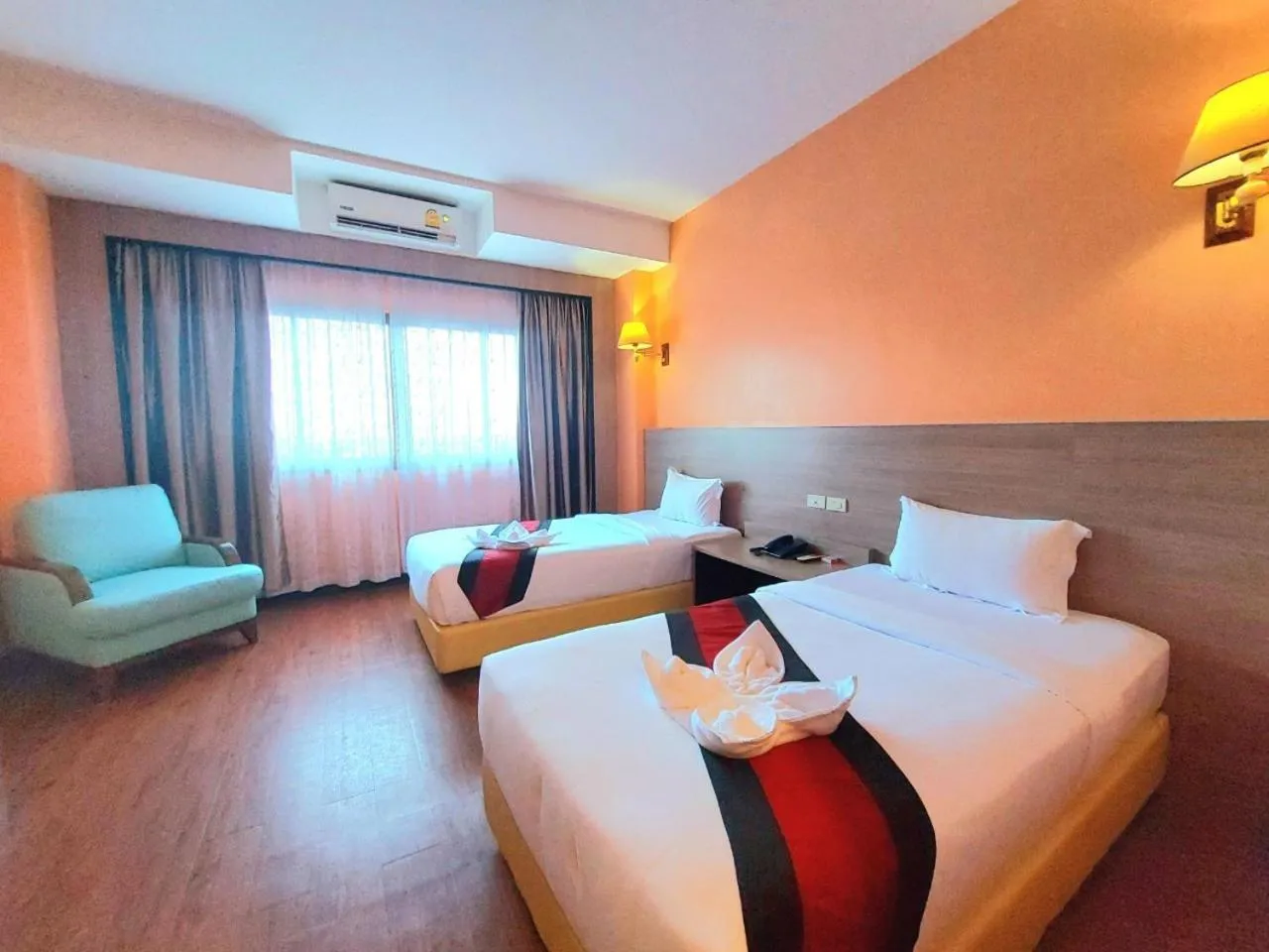 Standard Twin Room in M Hotel Danok