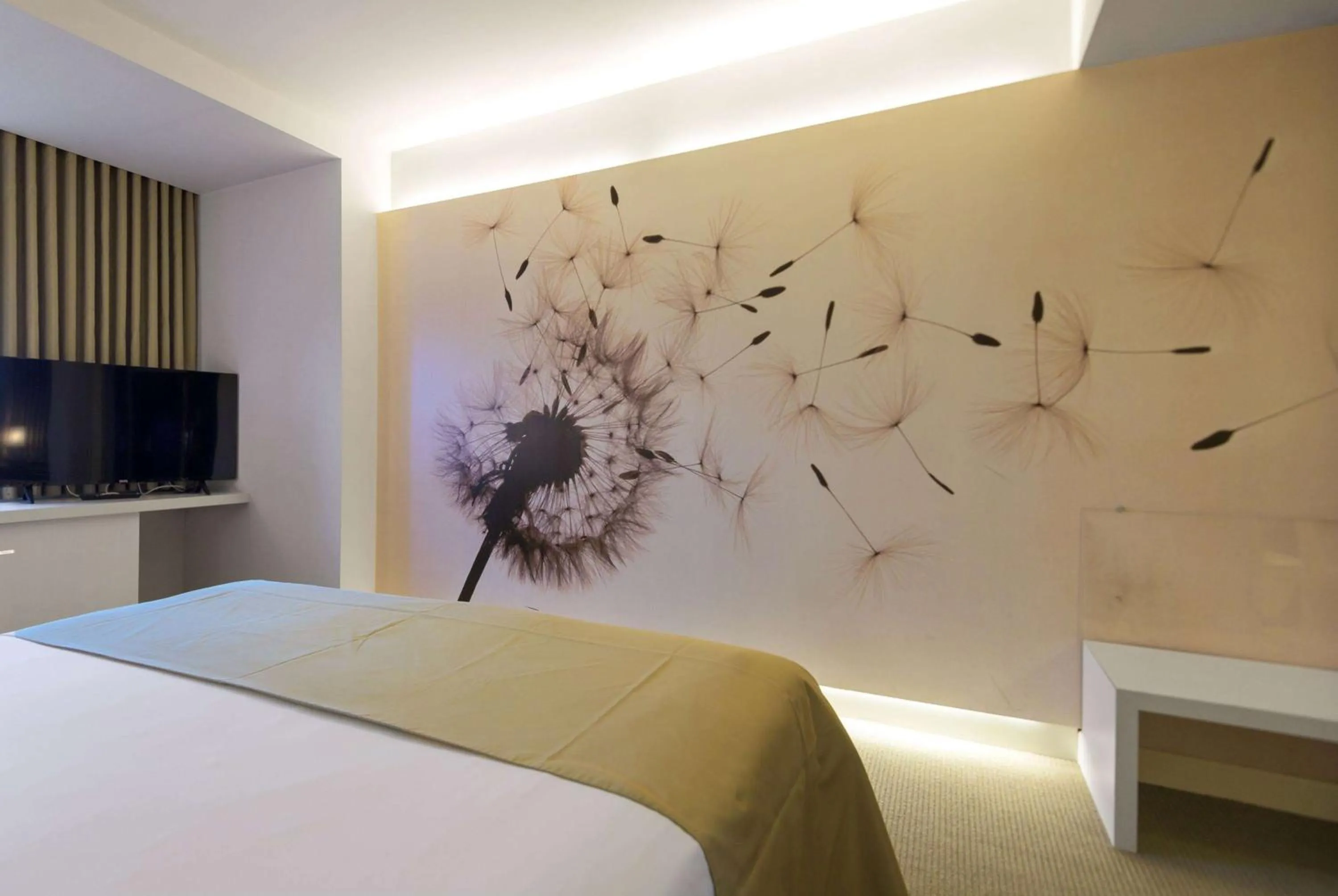 King Room - single occupancy - Non-Smoking in Ramada Plaza by Wyndham Bucharest Convention Center