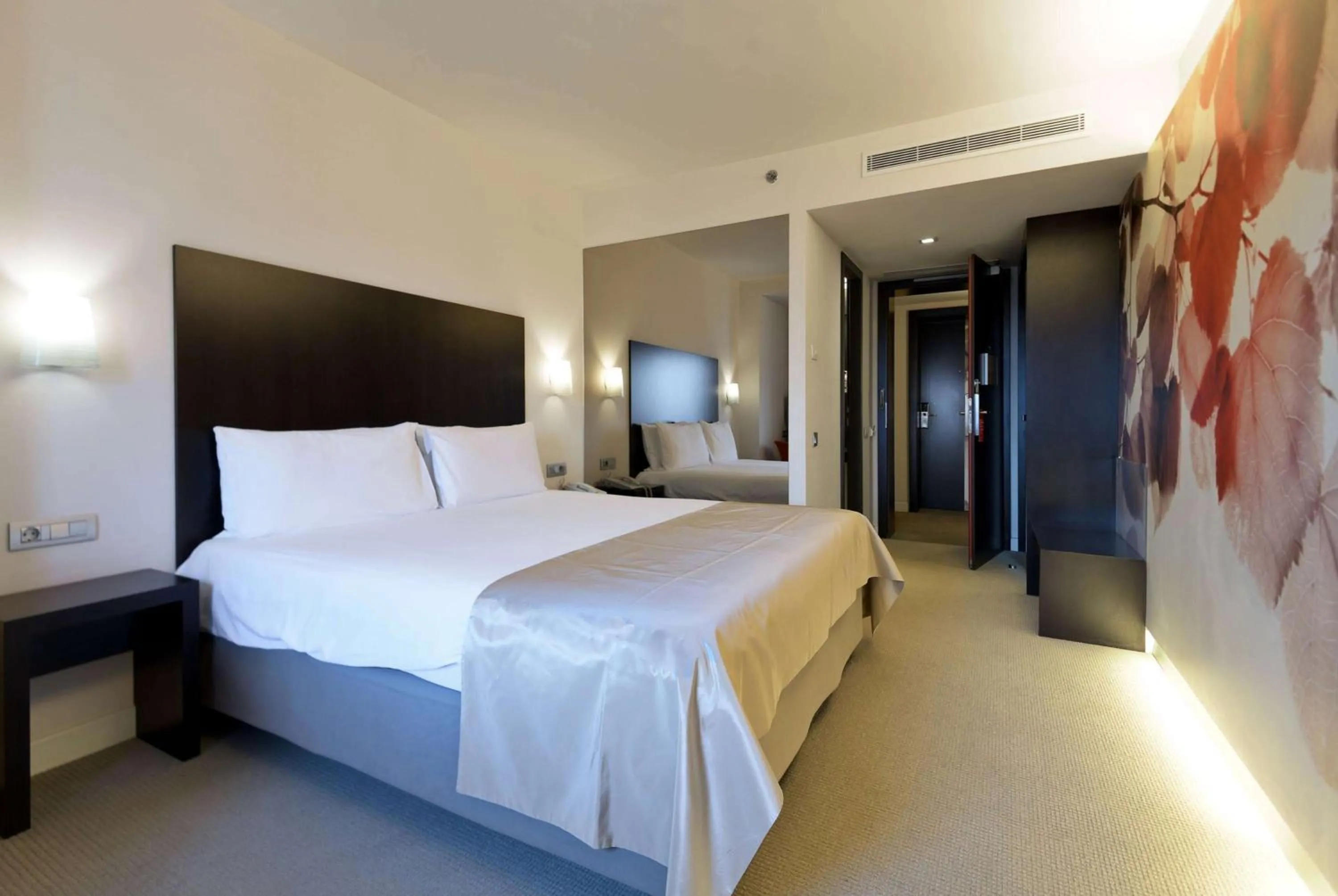 Business King Room - single occupancy - Non-Smoking in Ramada Plaza by Wyndham Bucharest Convention Center