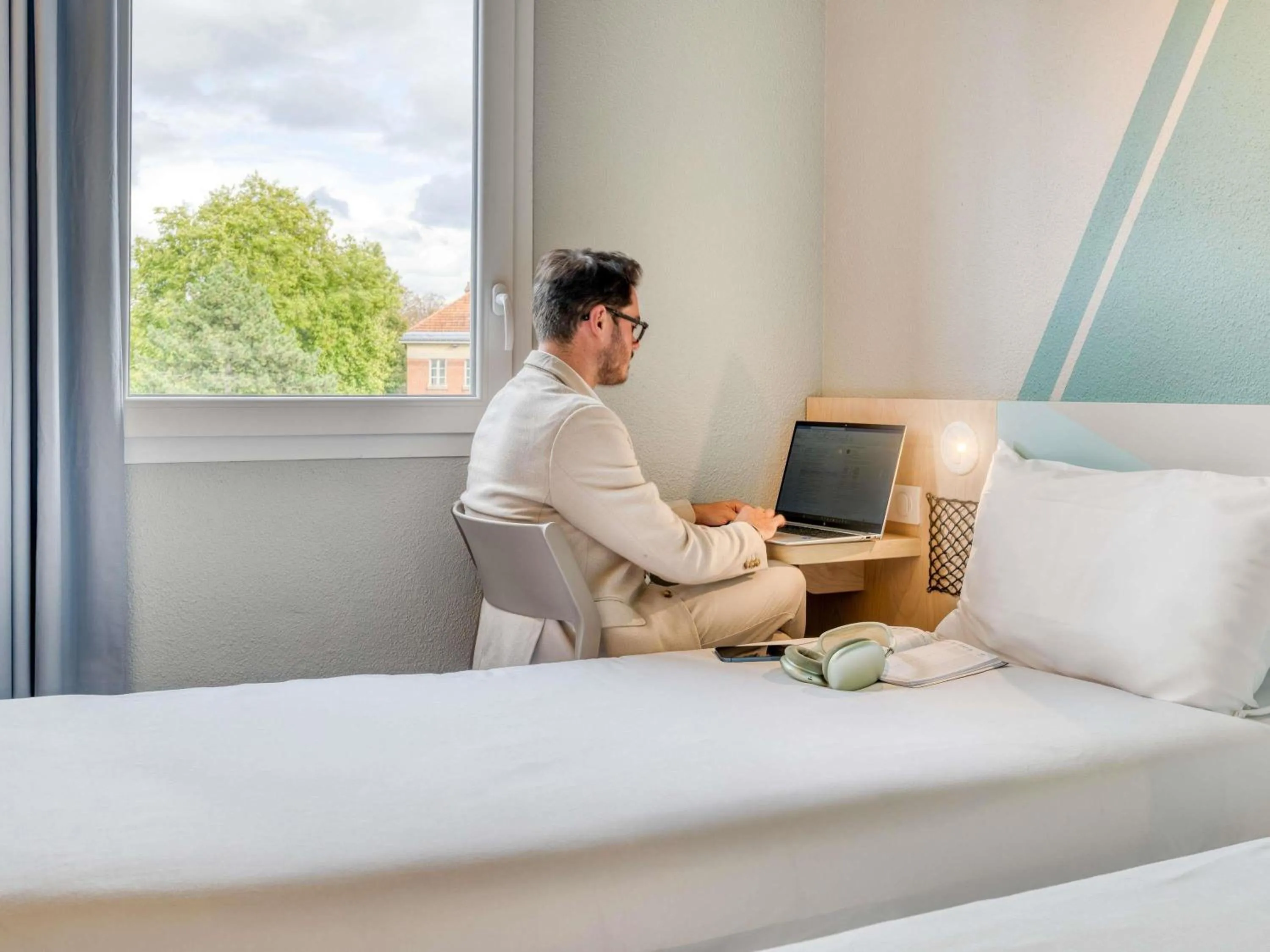 Twin Room in Ibis Budget Orly Chevilly Tram 7