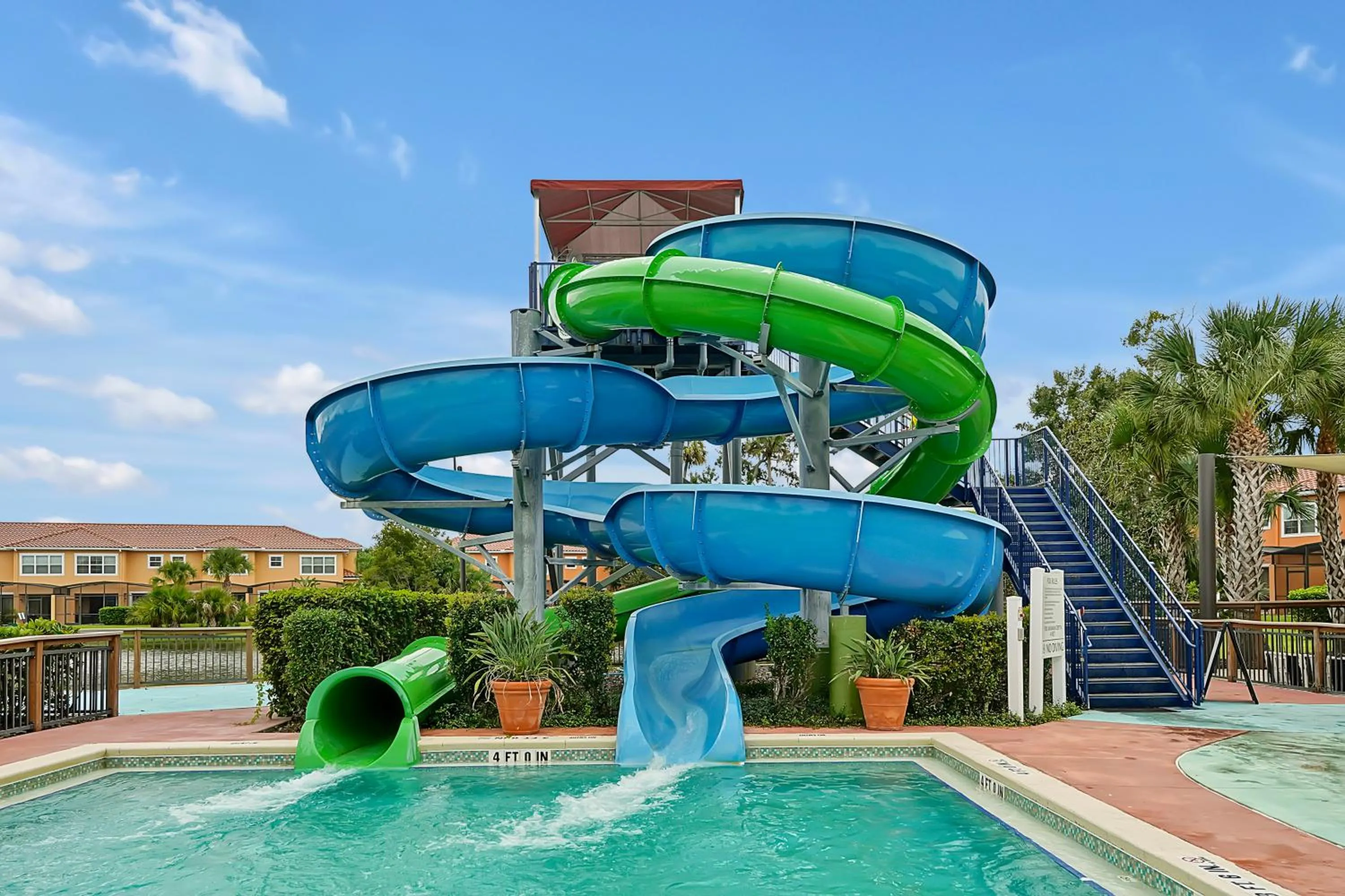 Regal Oaks Resort Vacation Townhomes by IDILIQ