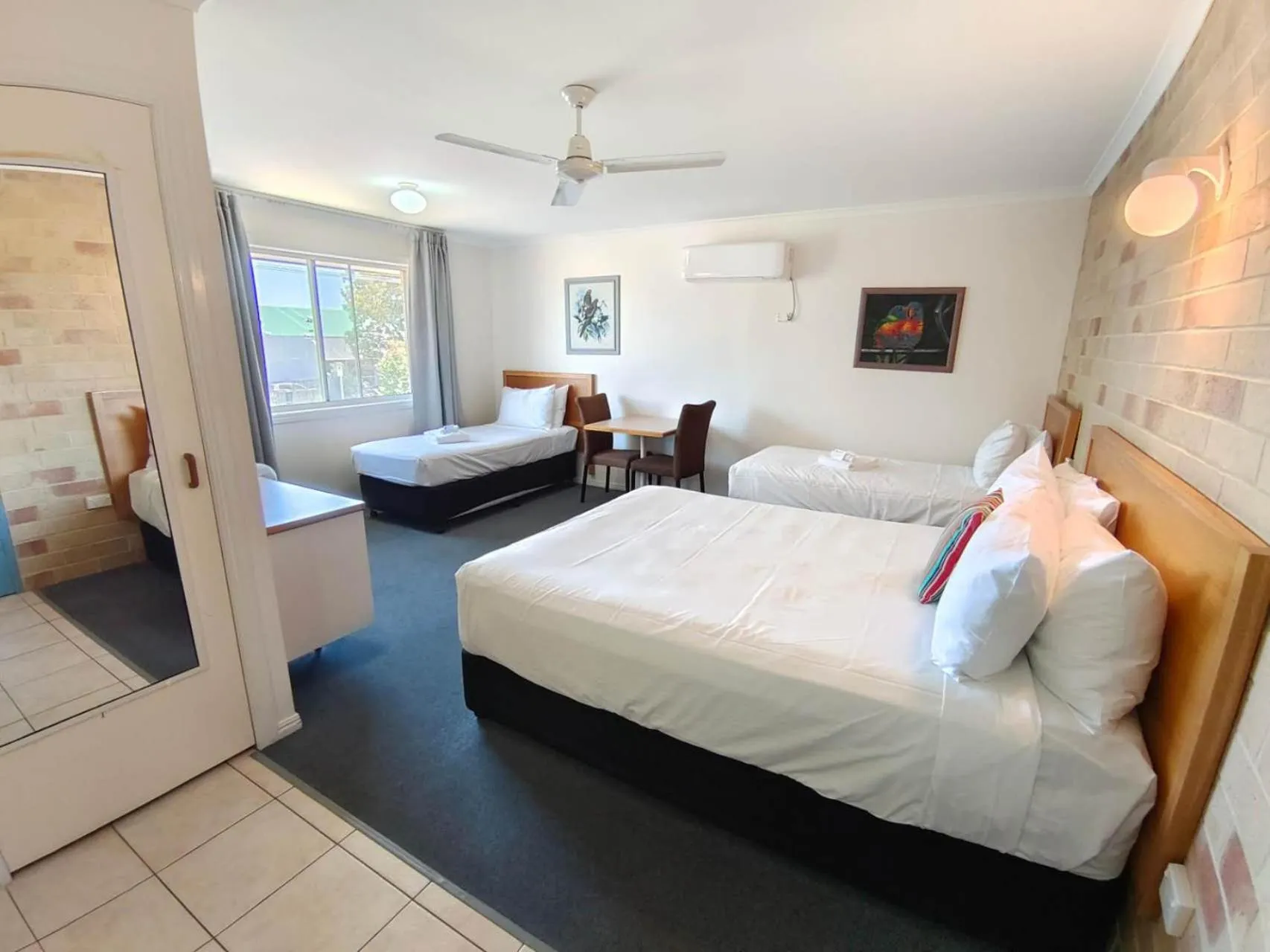 Family Room in Best Western Ambassador Motor Lodge