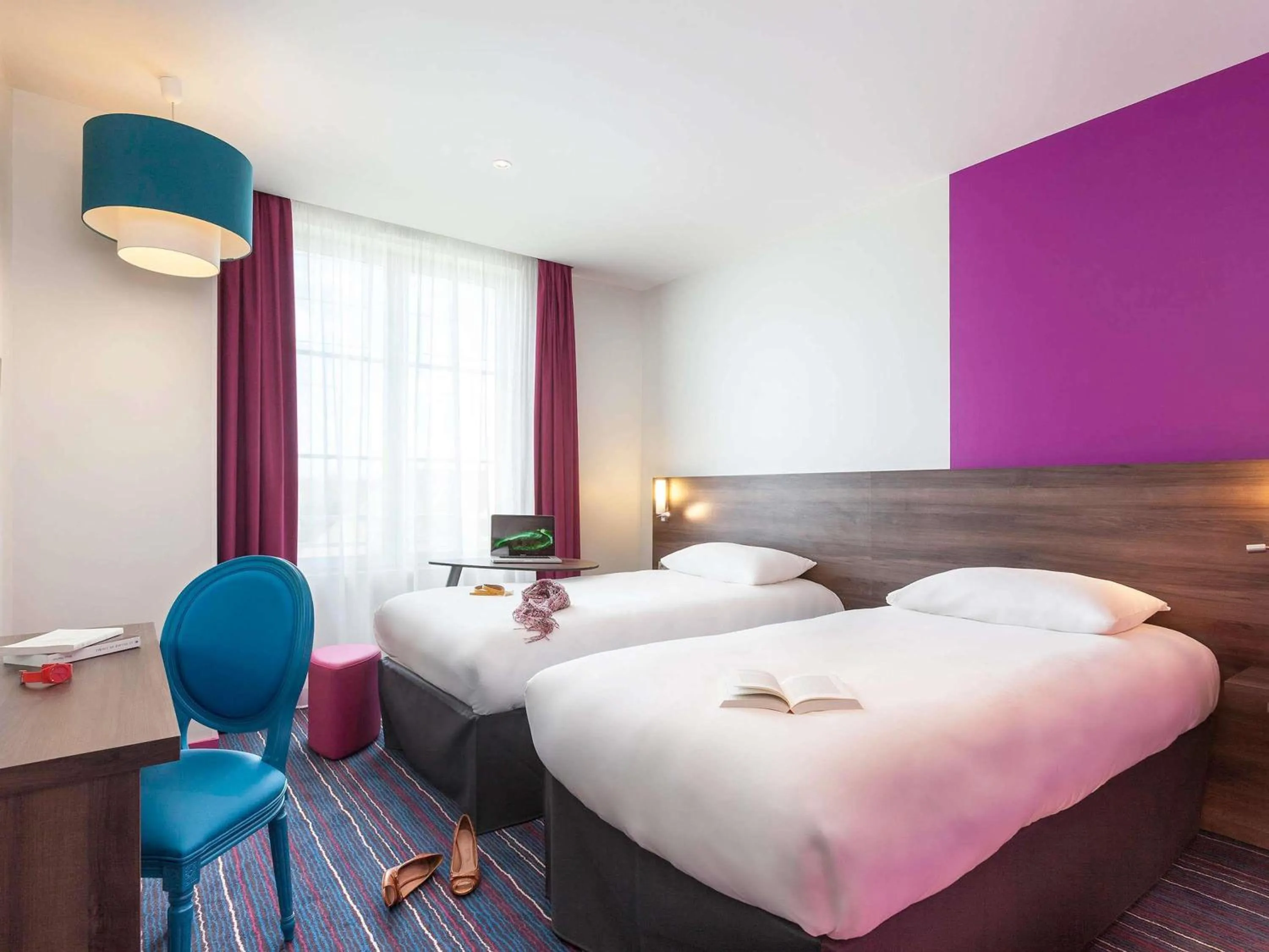 Standard Family Suite with 2 Connecting Rooms in ibis Styles Saumur Gare Centre