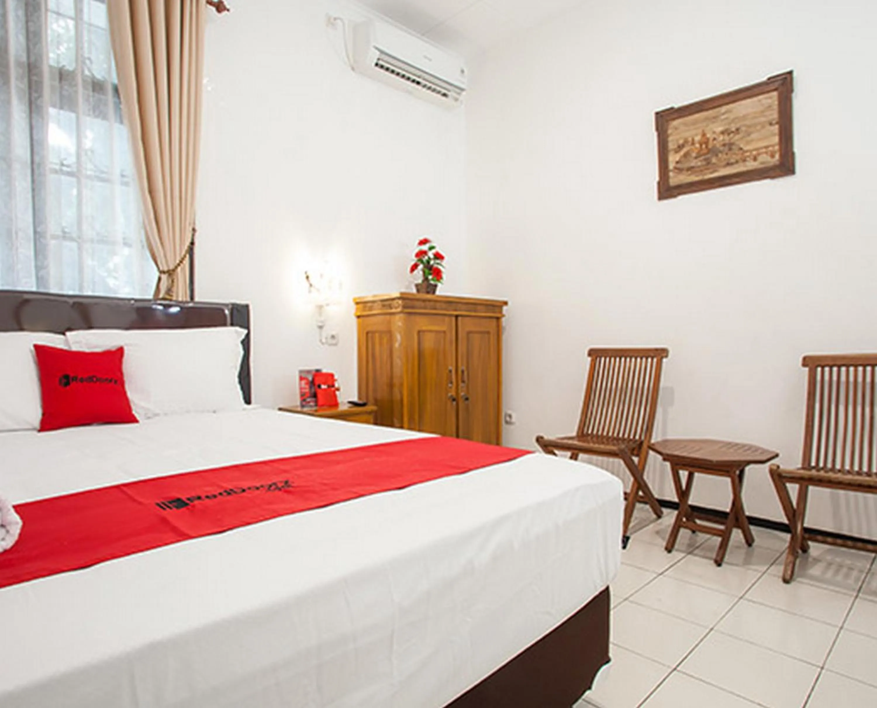 Double Room in RedDoorz near Sanan Malang