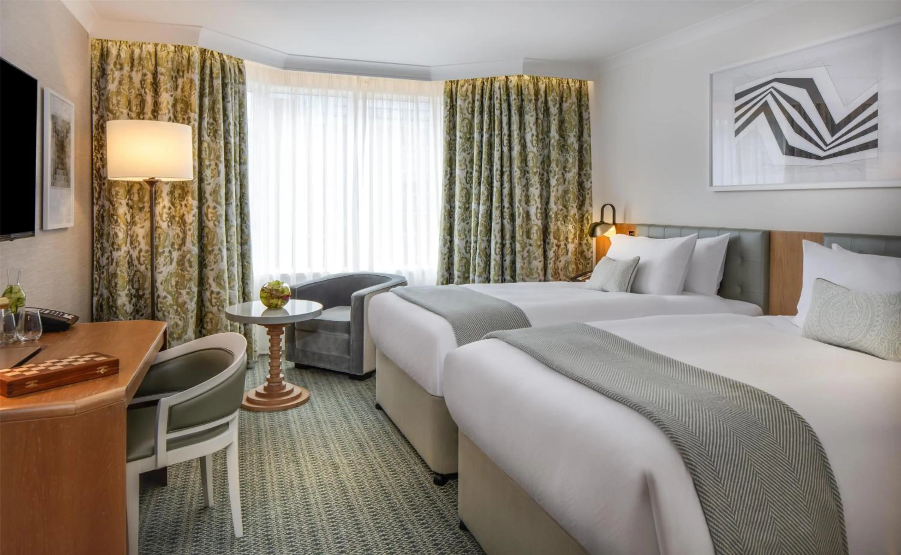 Deluxe Twin Room in Conrad Dublin