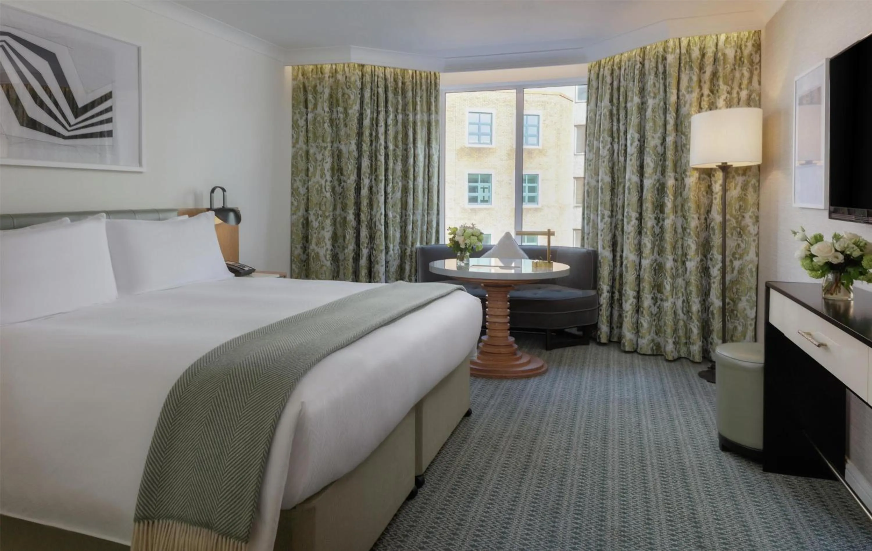 Superior King Room in Conrad Dublin