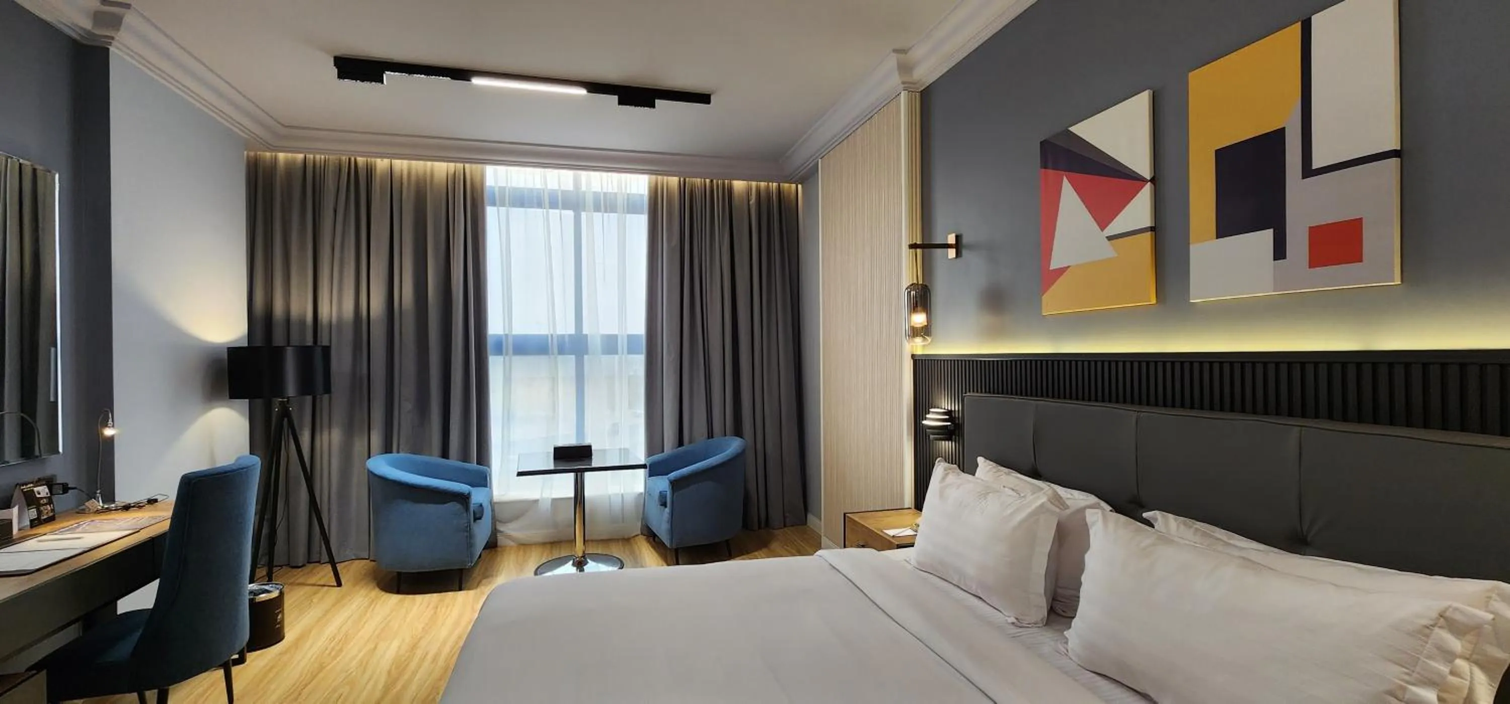 Deluxe Junior Suite in Qasr Al Sahab