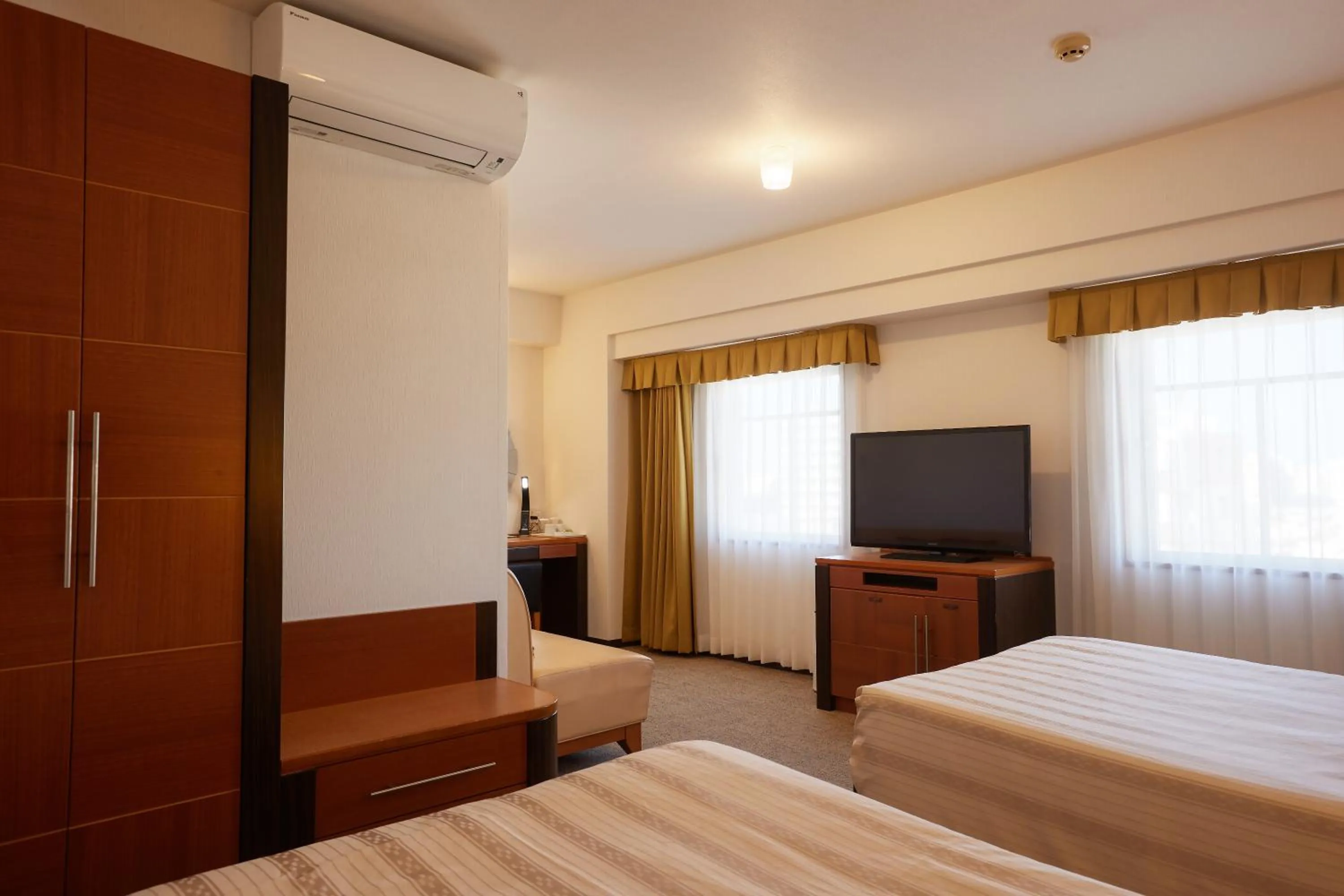 Twin Room - Non Smoking in GRG Hotel Naha Higashimachi