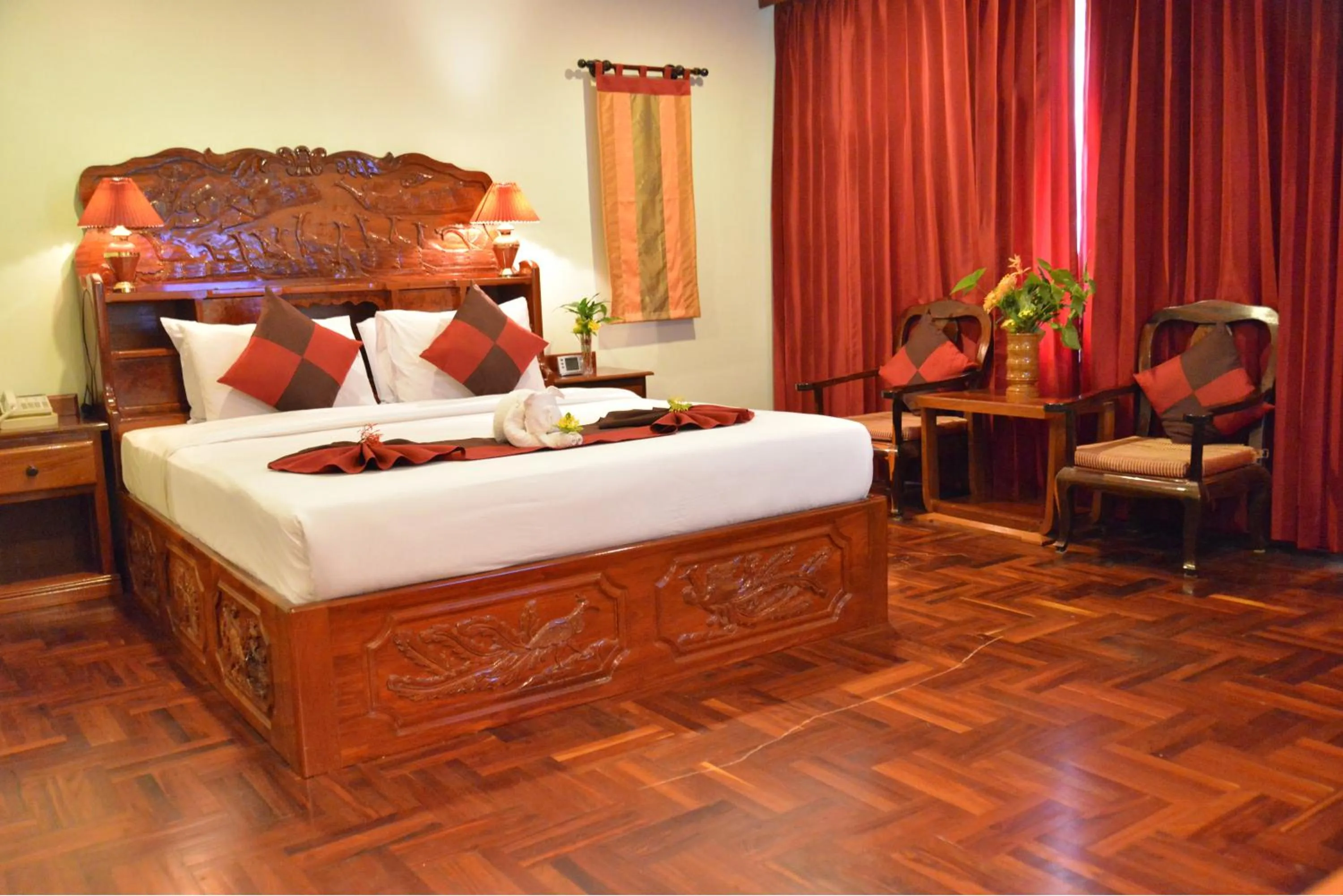 Junior Suite in Angkor Hotel