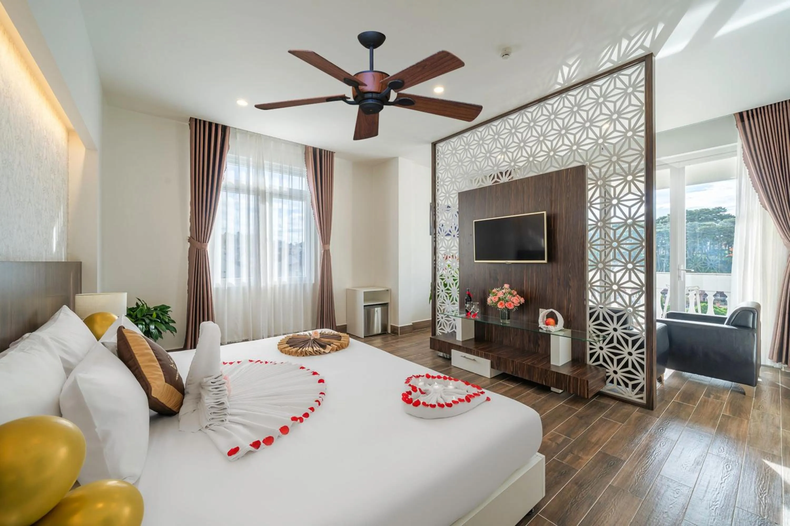 Suite with Mountain View in Minh Chien Hotel