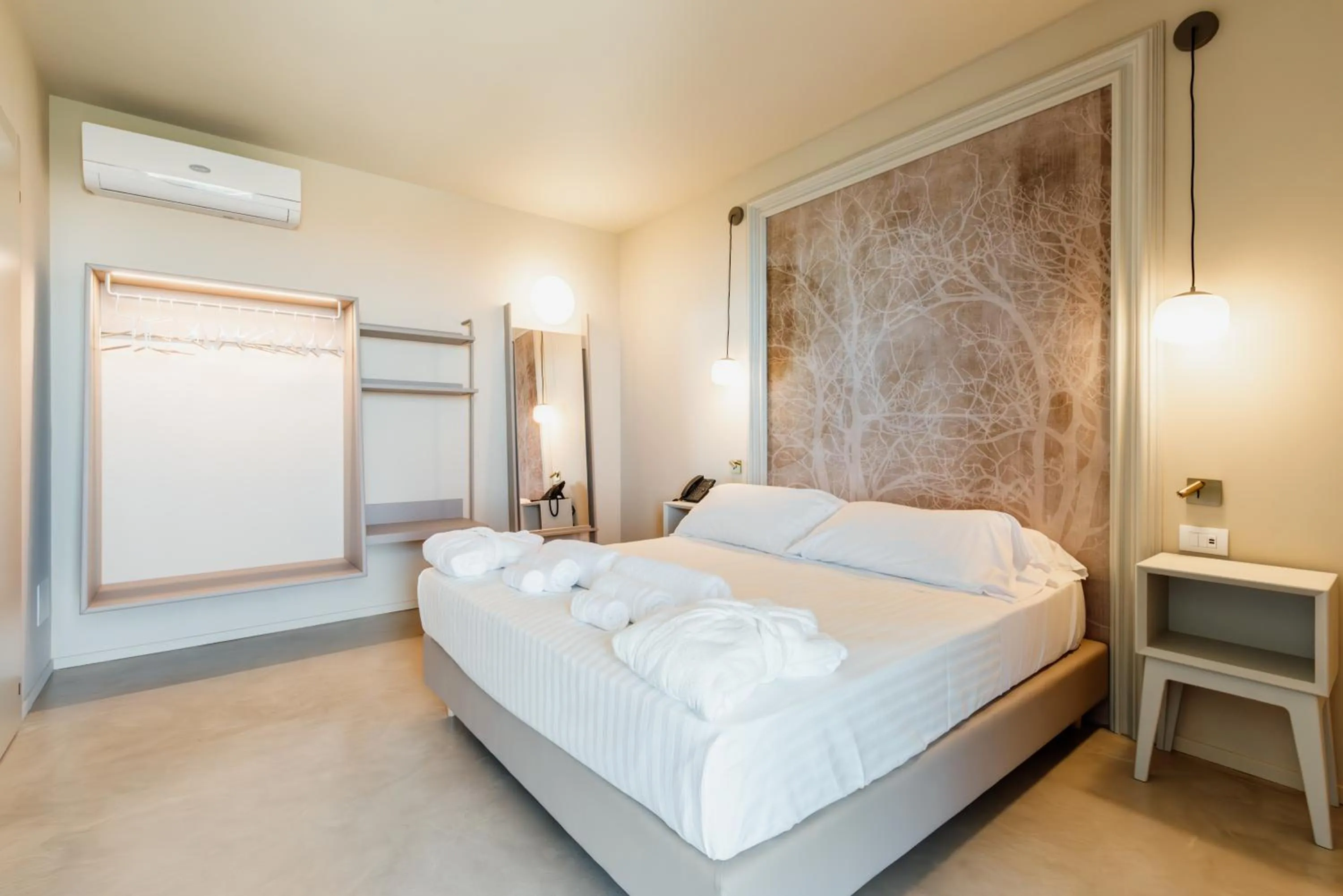 Deluxe Double Room with Balcony in Relais Chiaramonte