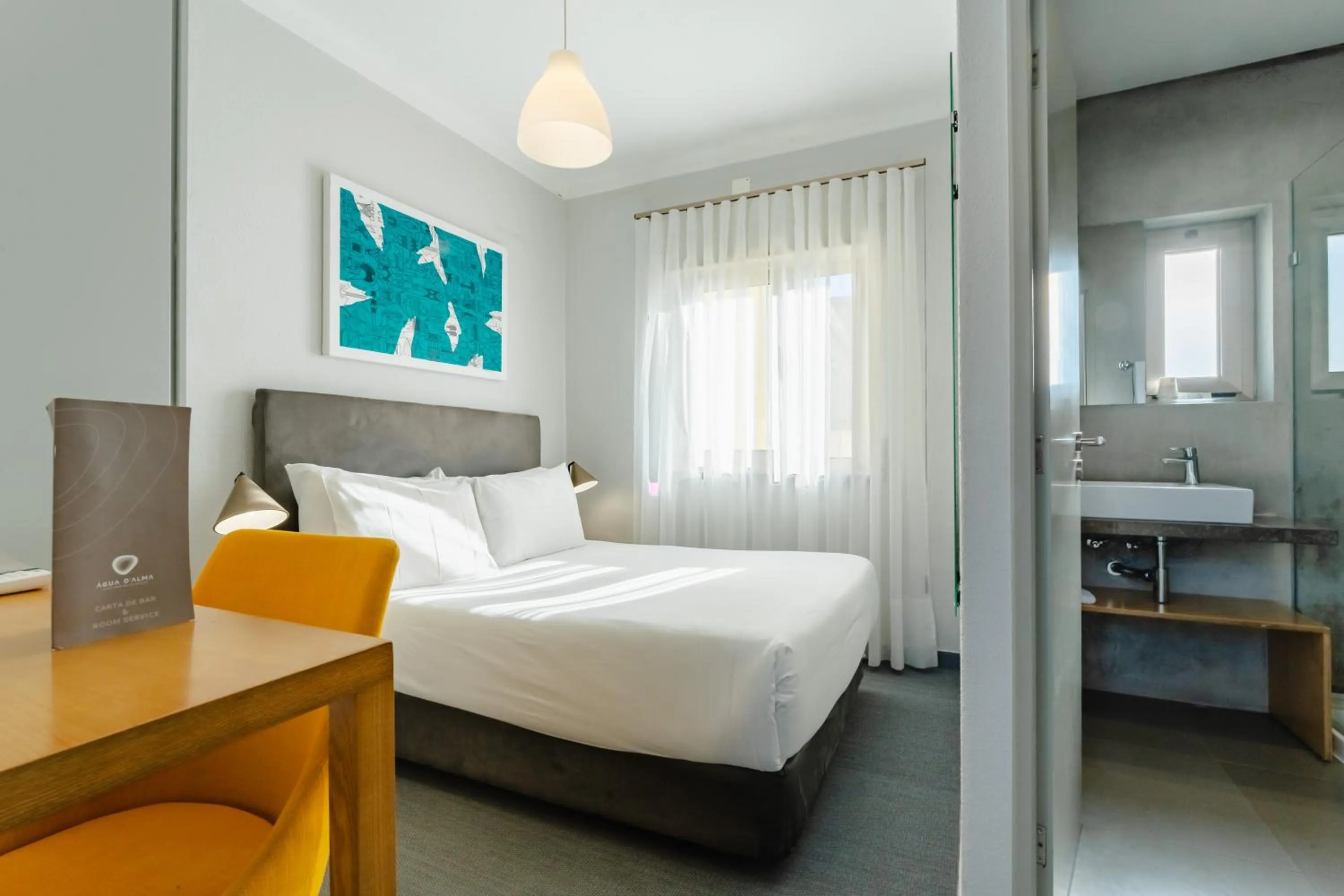 Budget Double Room - single occupancy in Agua d'Alma Hotel