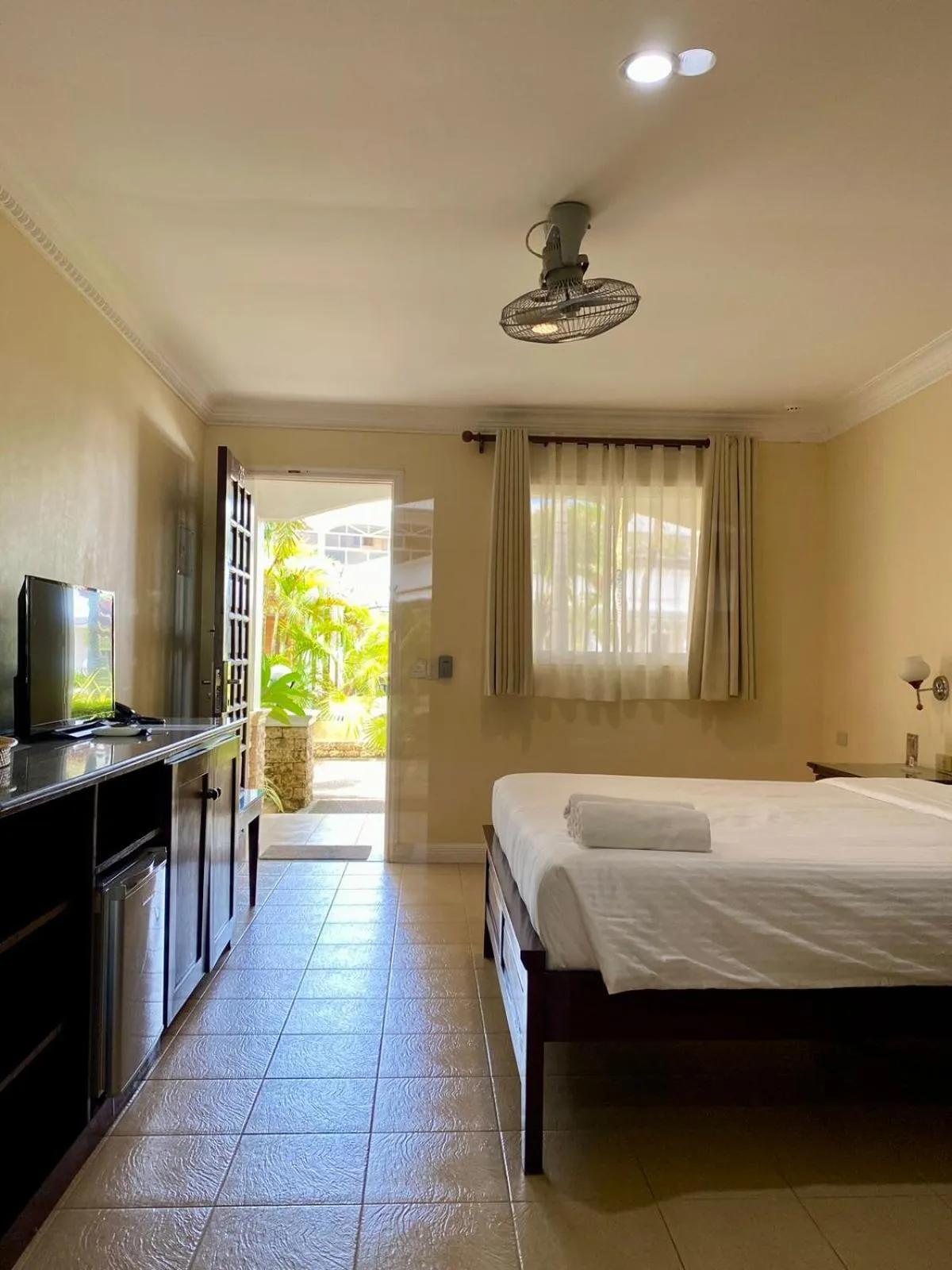 Deluxe Double Room - Main Building in Panglao Regents Park Resort