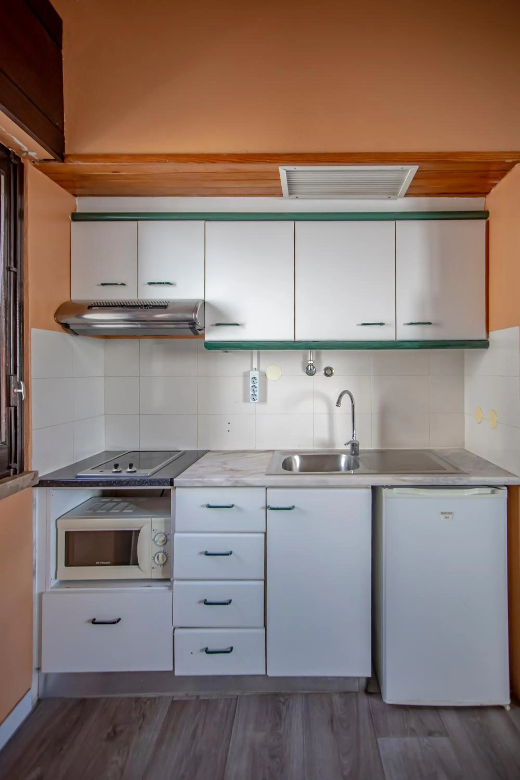 Two-Bedroom Apartment in Turial Old Town Ocean View