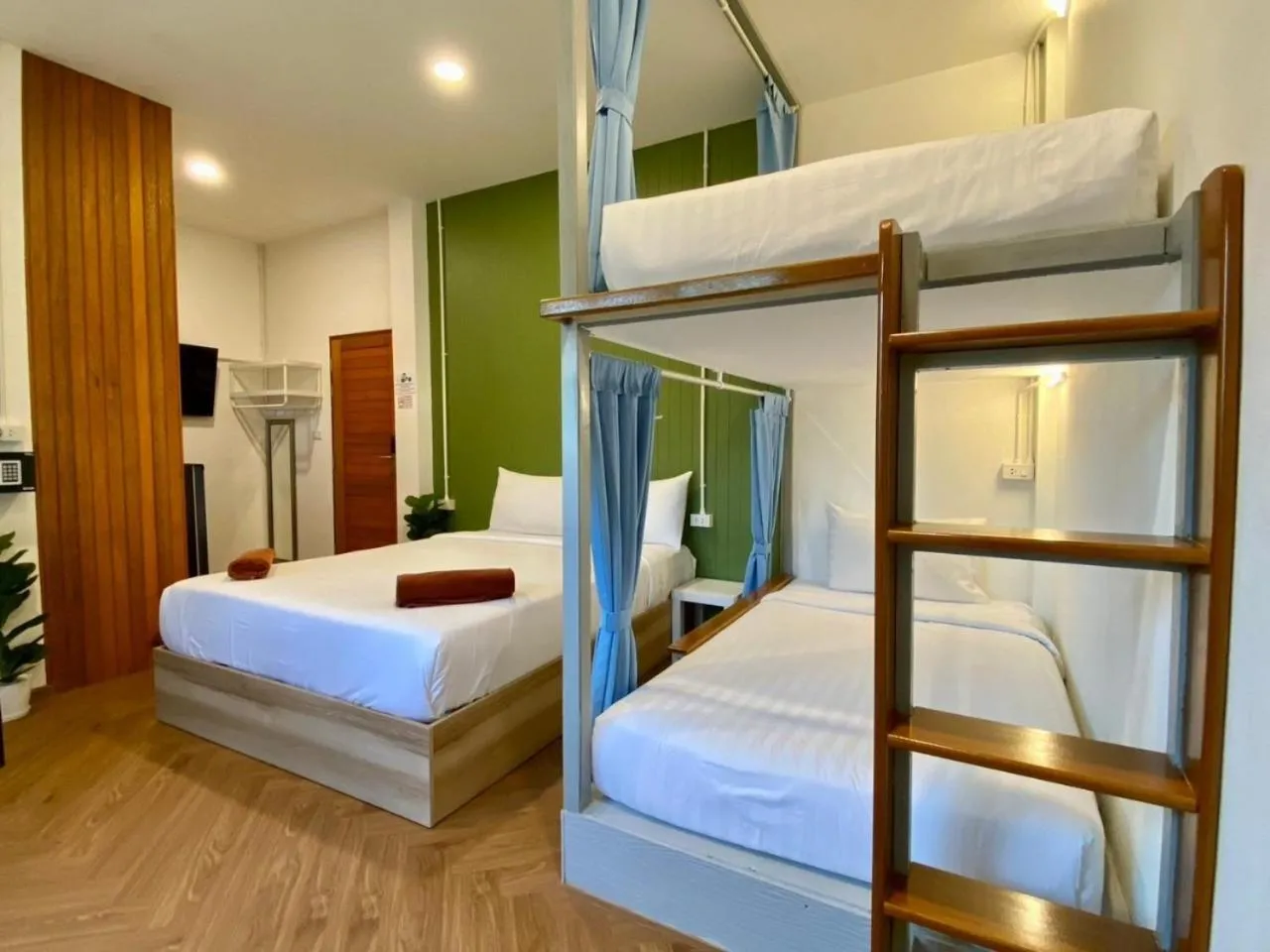 Family Room in Sleepy Station Hostel