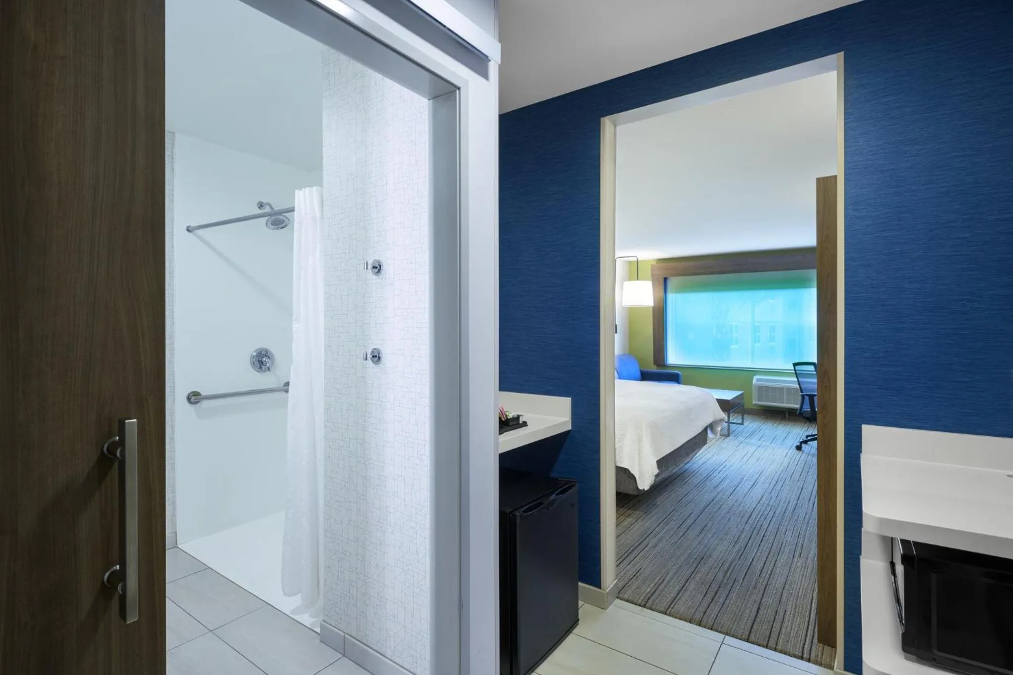 King Suite with Mobility Accessible Roll-In Shower in Holiday Inn Express & Suites - Gilbert - East Mesa by IHG