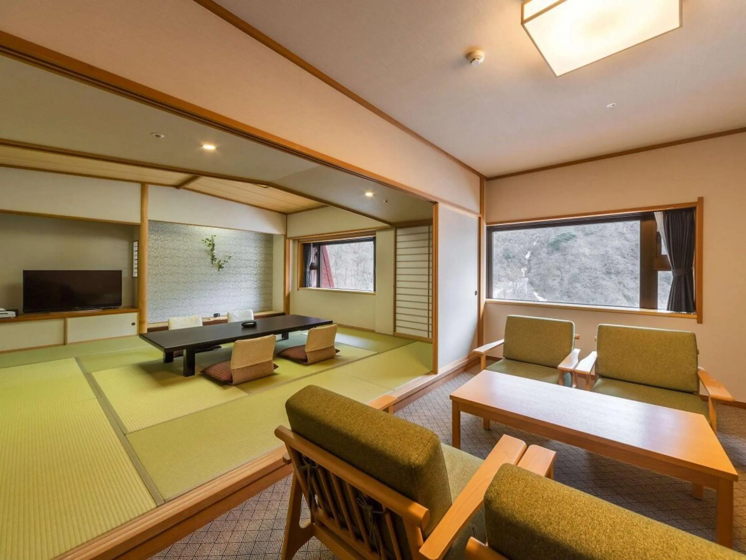 Japanese-Style Superior Family Room with River View in Kurobe Unazukionsen Yamanoha
