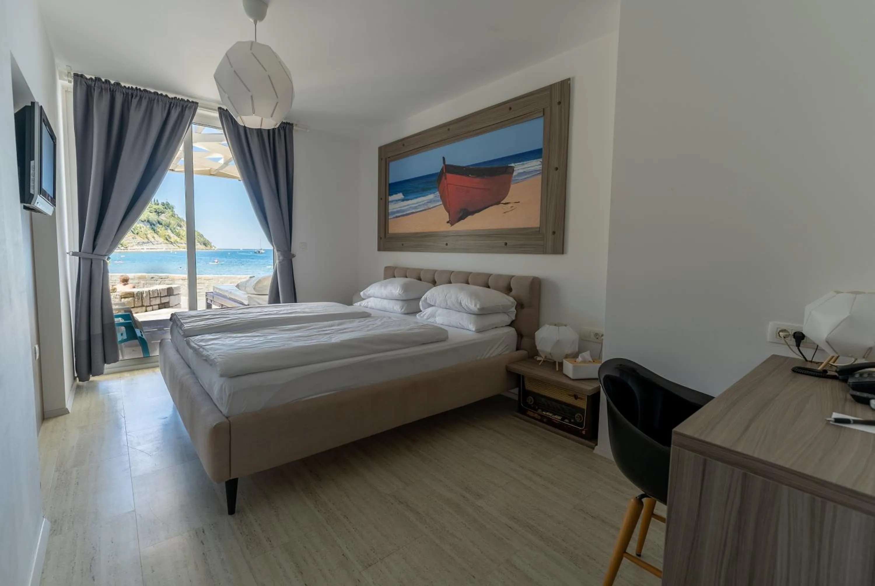 Superior Double Room - Beach Front in Barbara Piran Beach Hotel