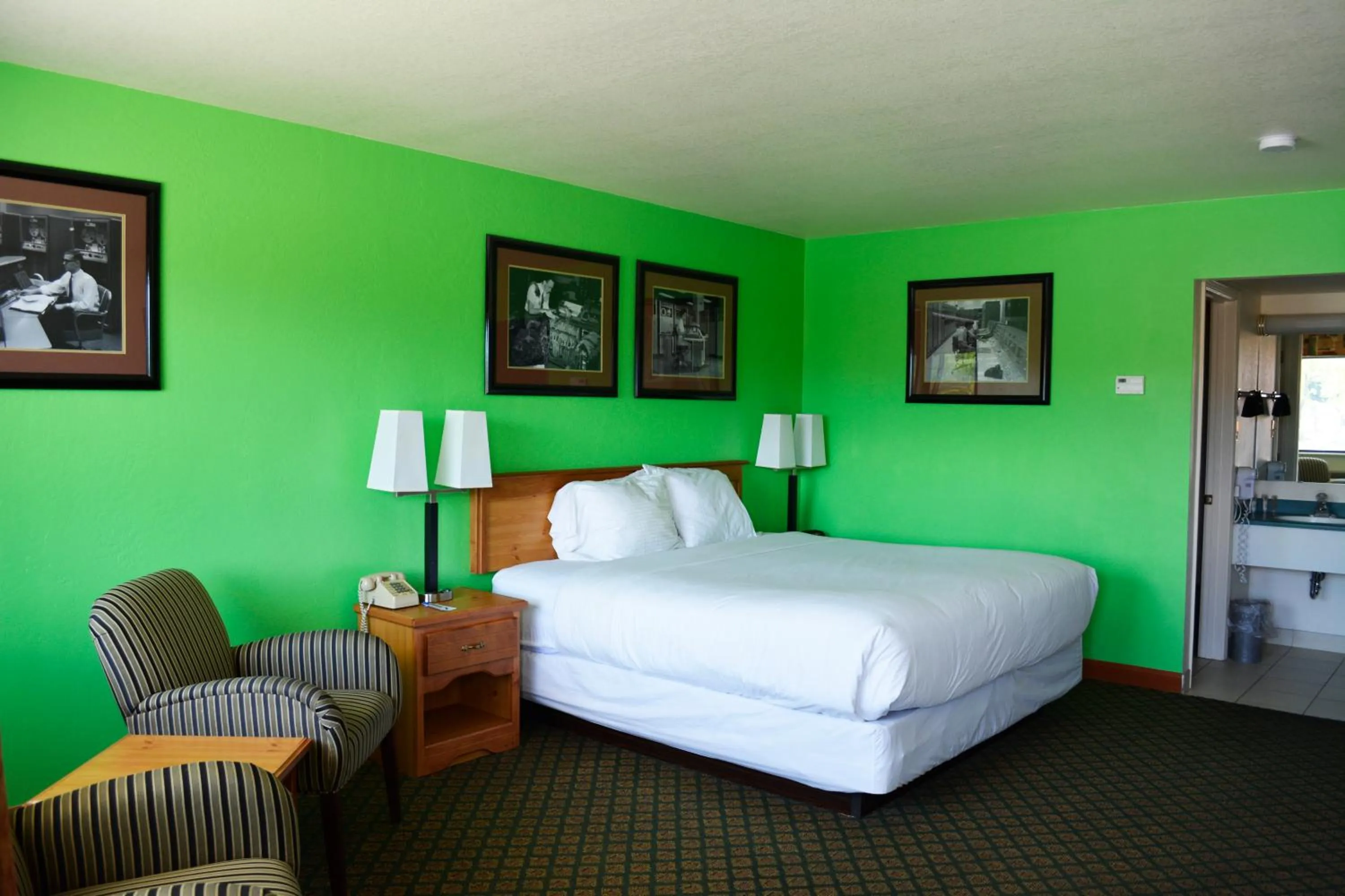 King Room in Retro Inn at Mesa Verde