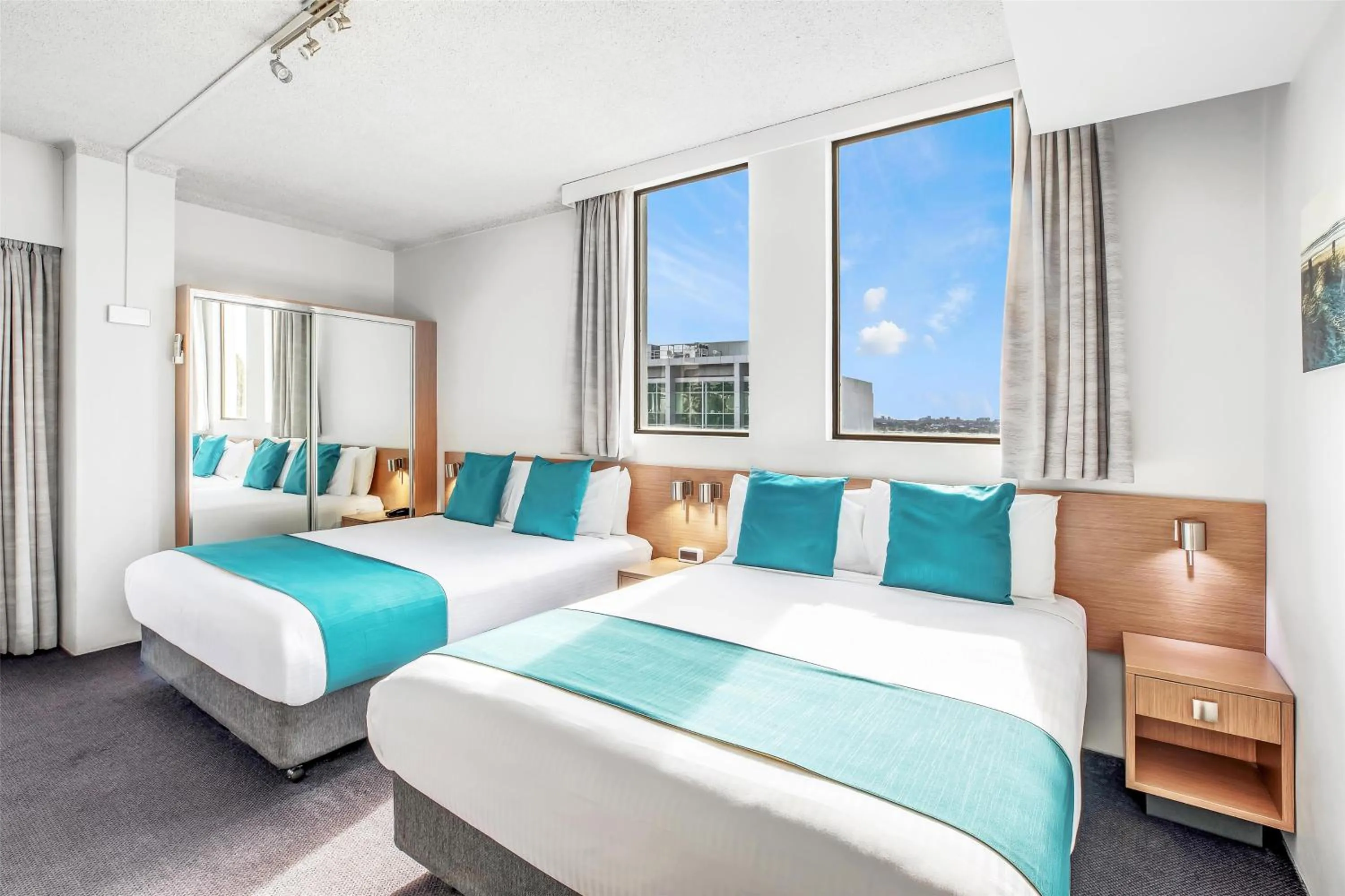 Deluxe Studio in Metro Hotel Miranda