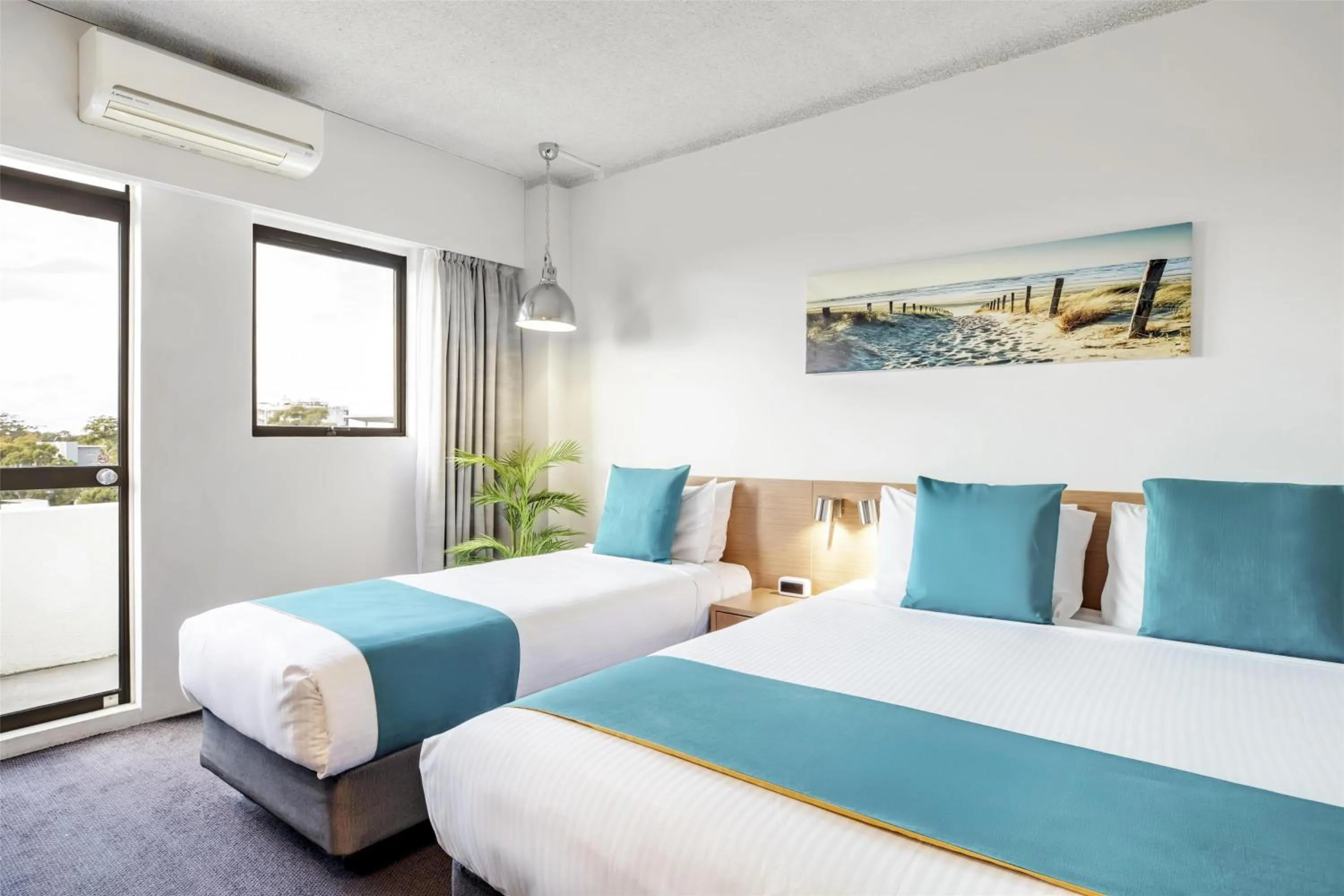 Balcony Room in Metro Hotel Miranda