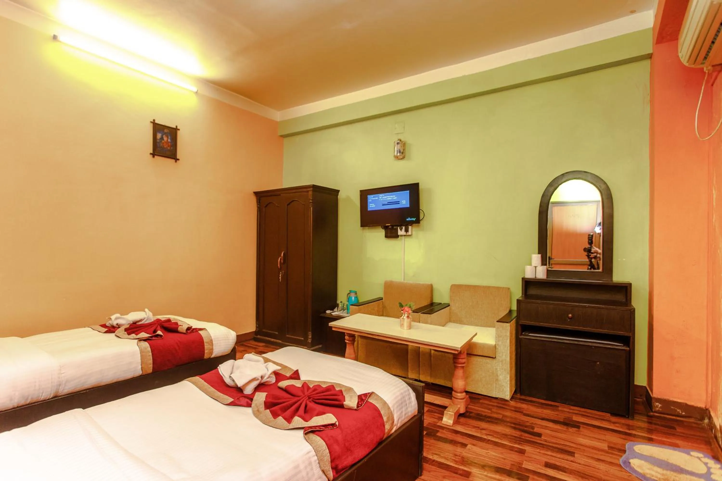 Standard Twin Room with 24-hour Check-in - single occupancy in Hotel Nepalaya