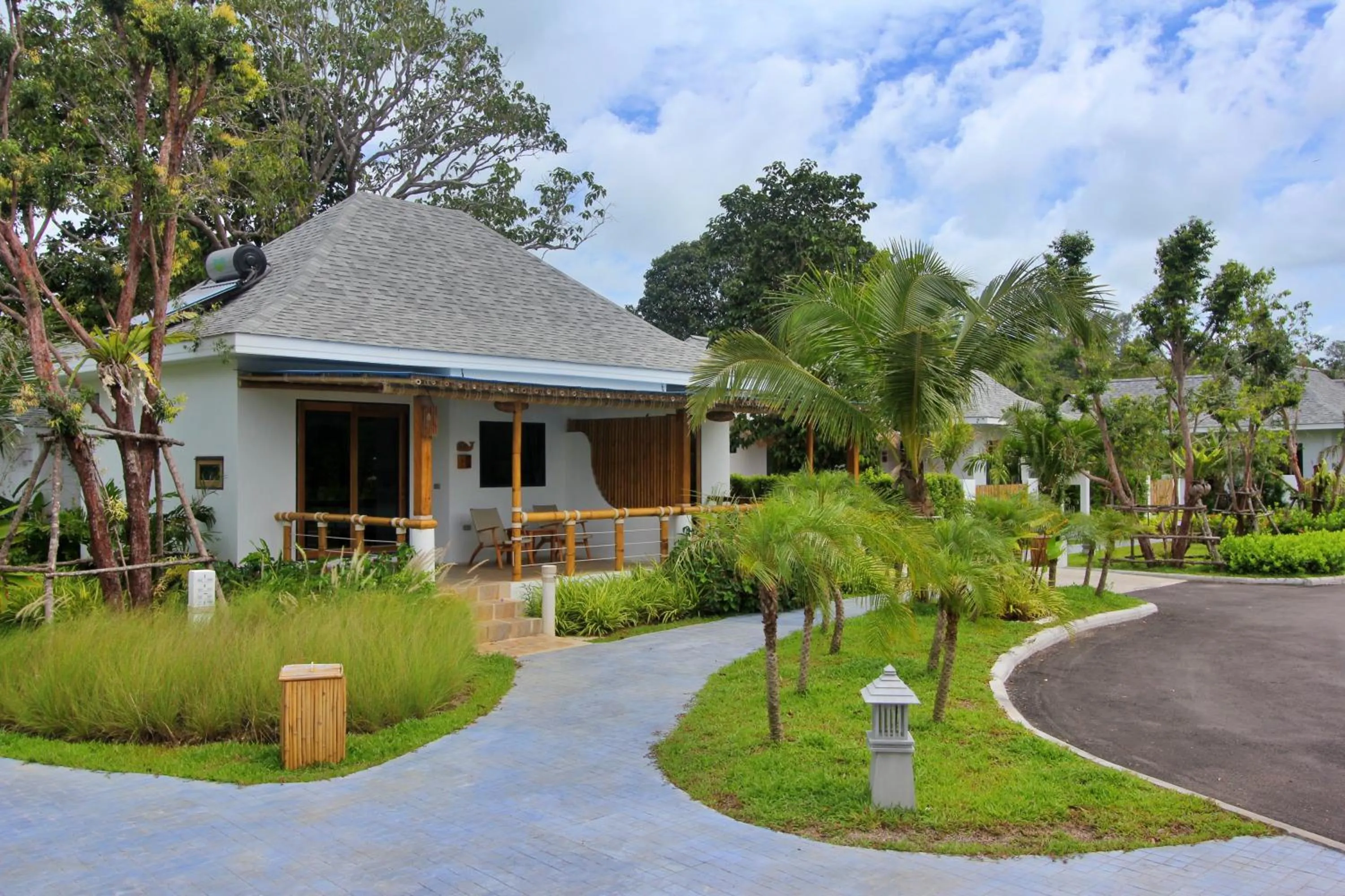 Deluxe Villa with Restricted View in Lanta Casa Blanca