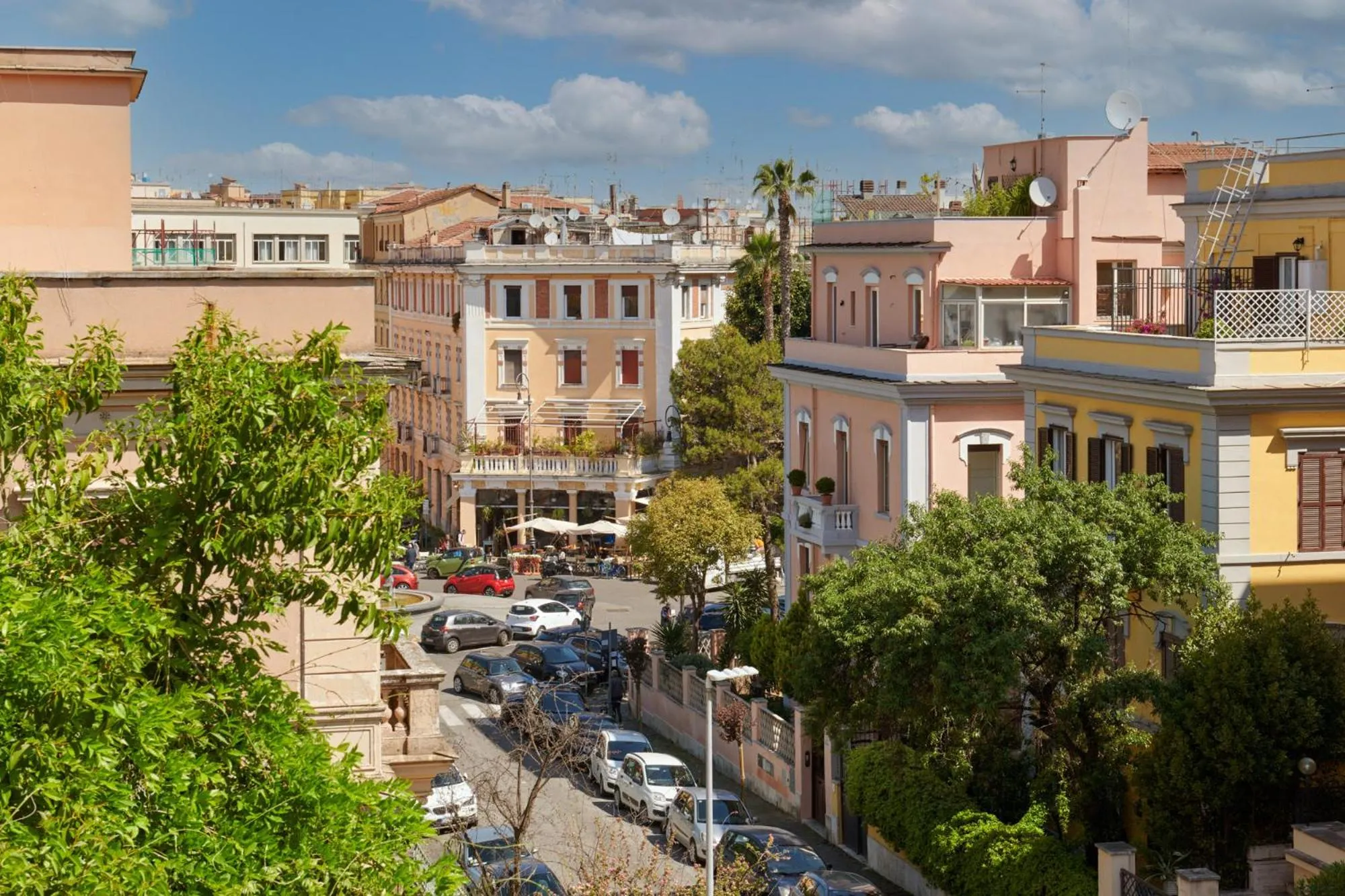 Double Room with Patio - single occupancy in Palm Gallery Hotel