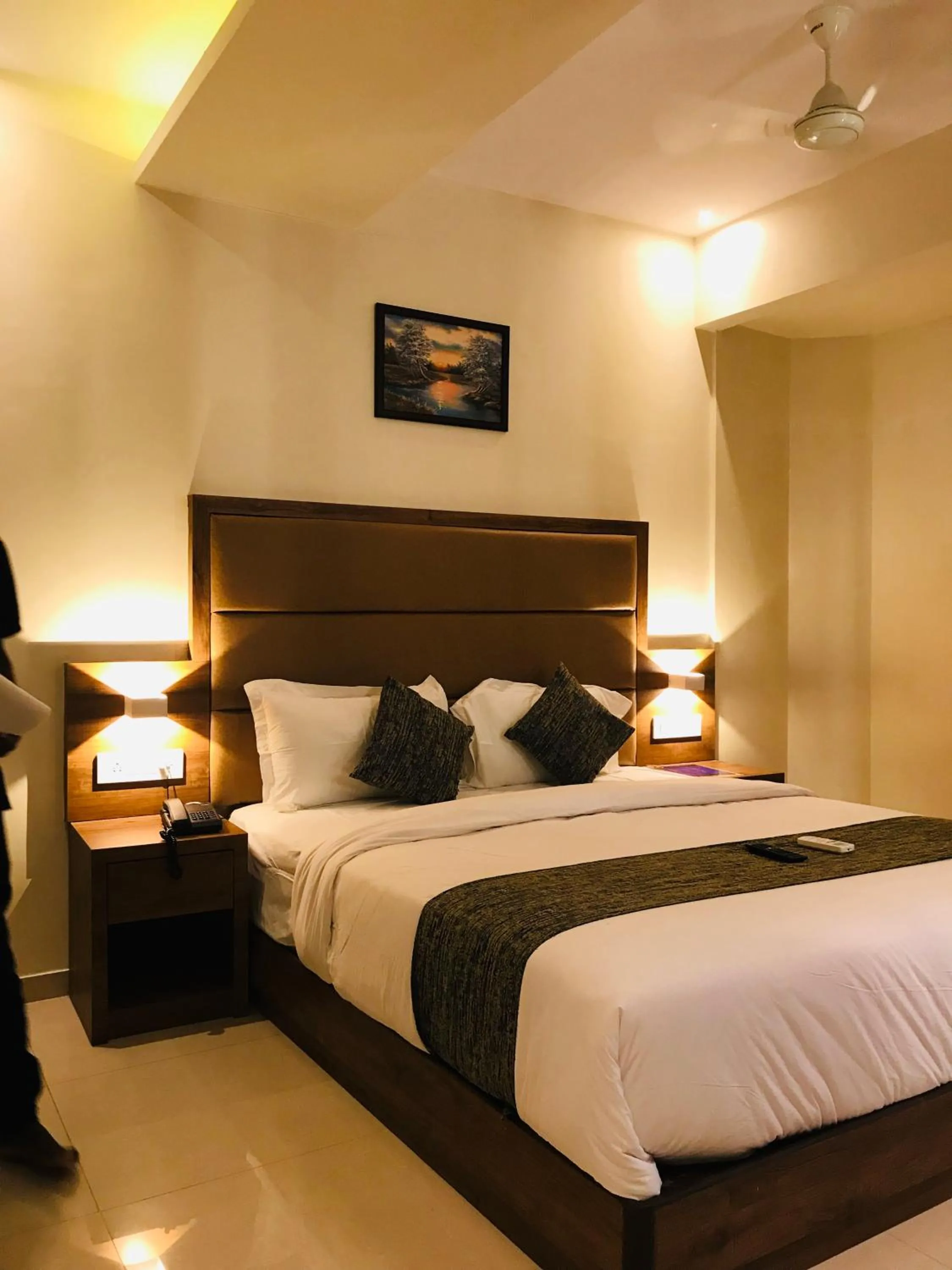 Deluxe Room - single occupancy in Hotel West Blue