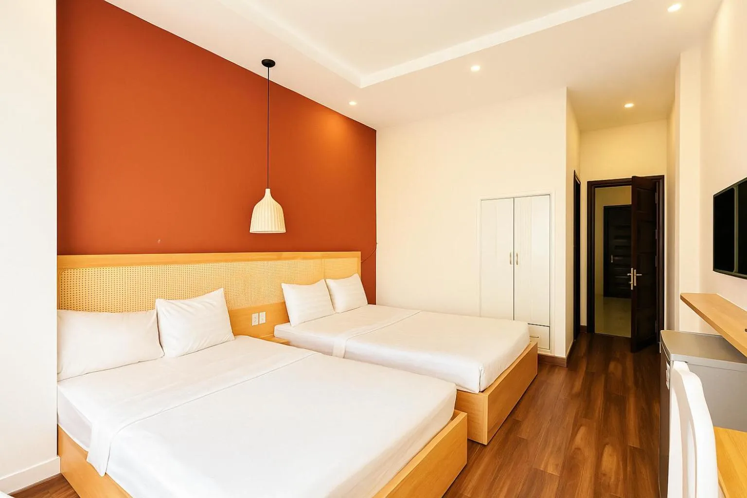 Deluxe Quadruple Room in Saigon Central Hotel