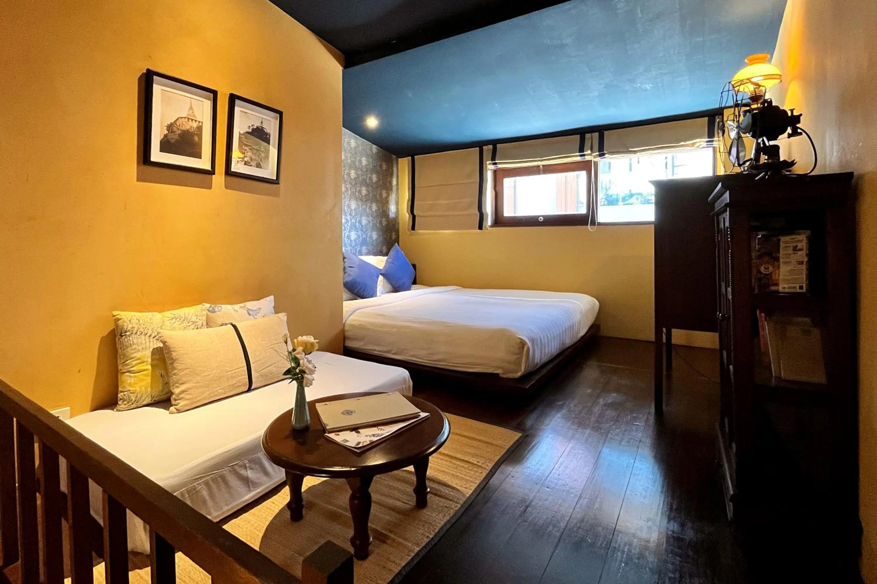 King Loft Suite in Old Capital Bike Inn - SHA Certified