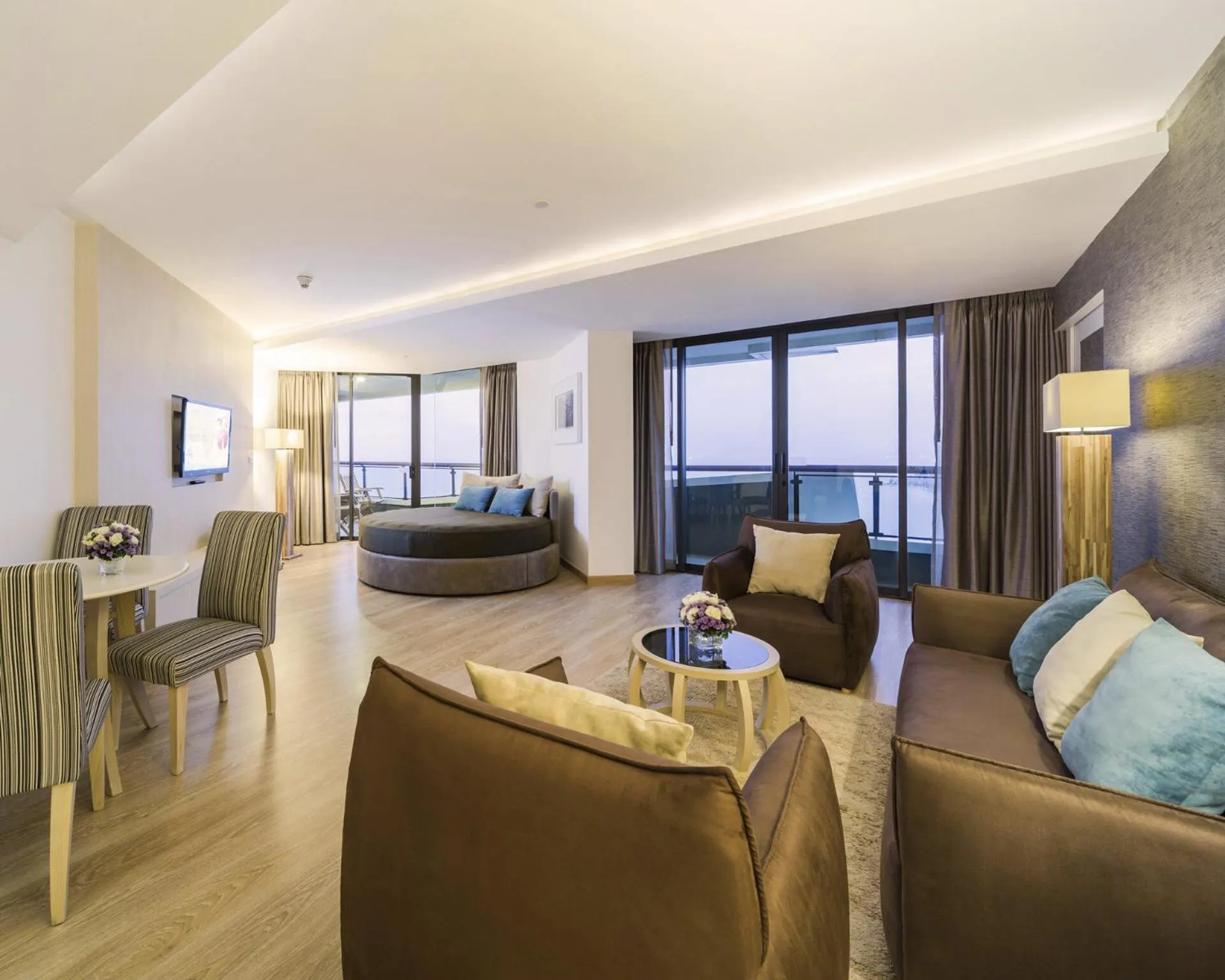 Junior Family Suite including club benefits with Sea View in Cape Dara Resort