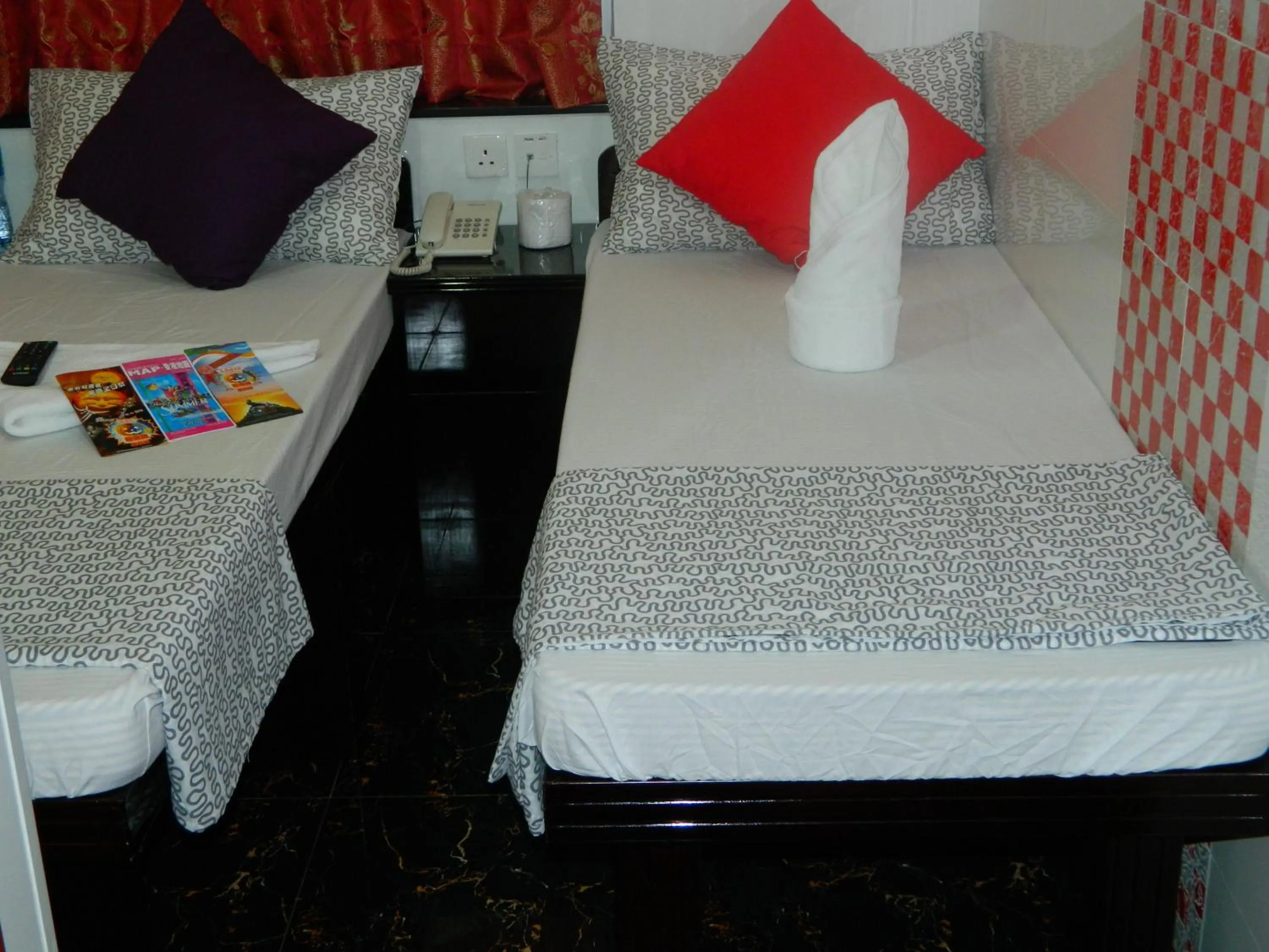 Twin Room in Marrigold Hostel