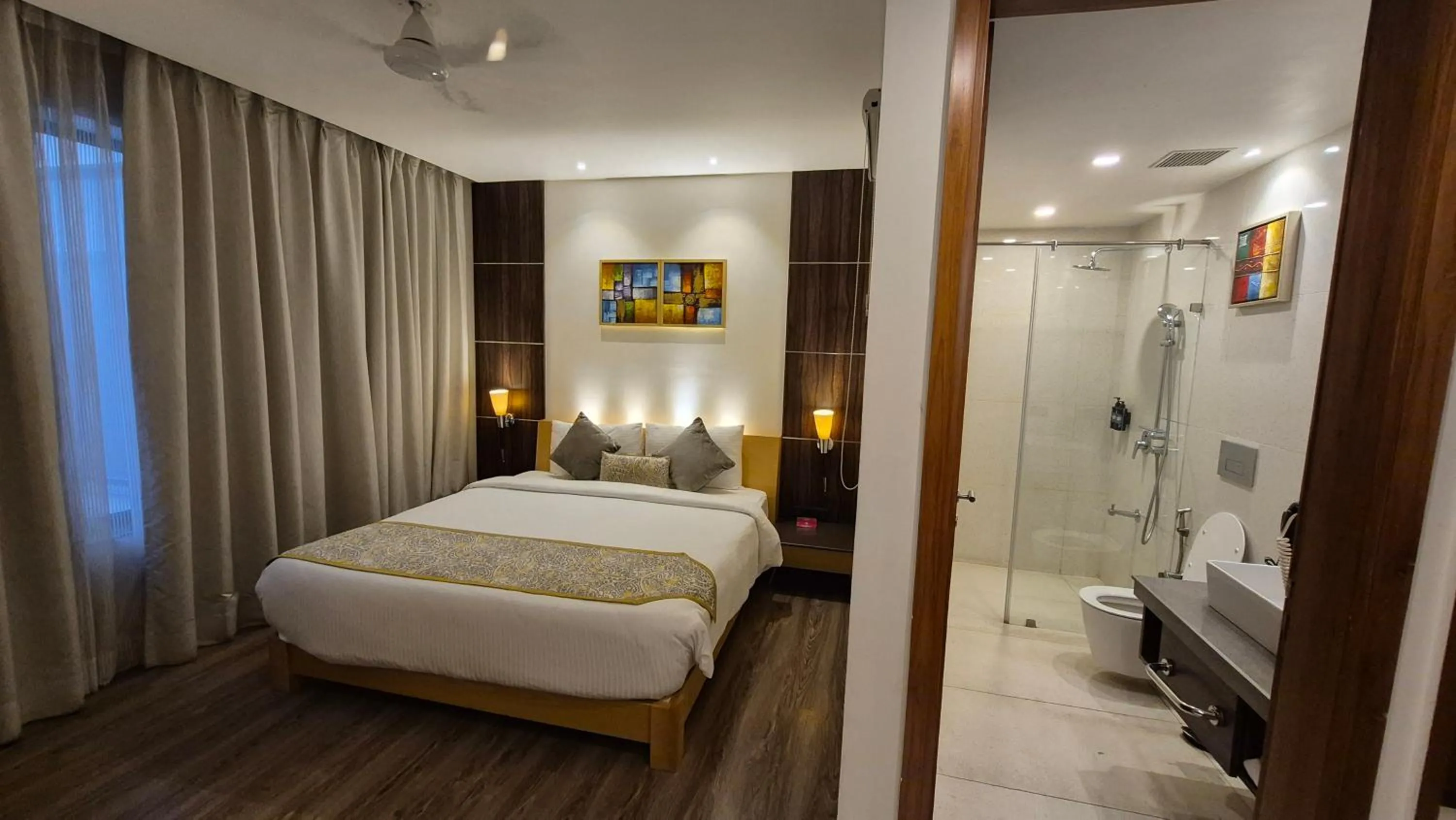 Club King Room - single occupancy - Non-Smoking in Ramada Ajmer