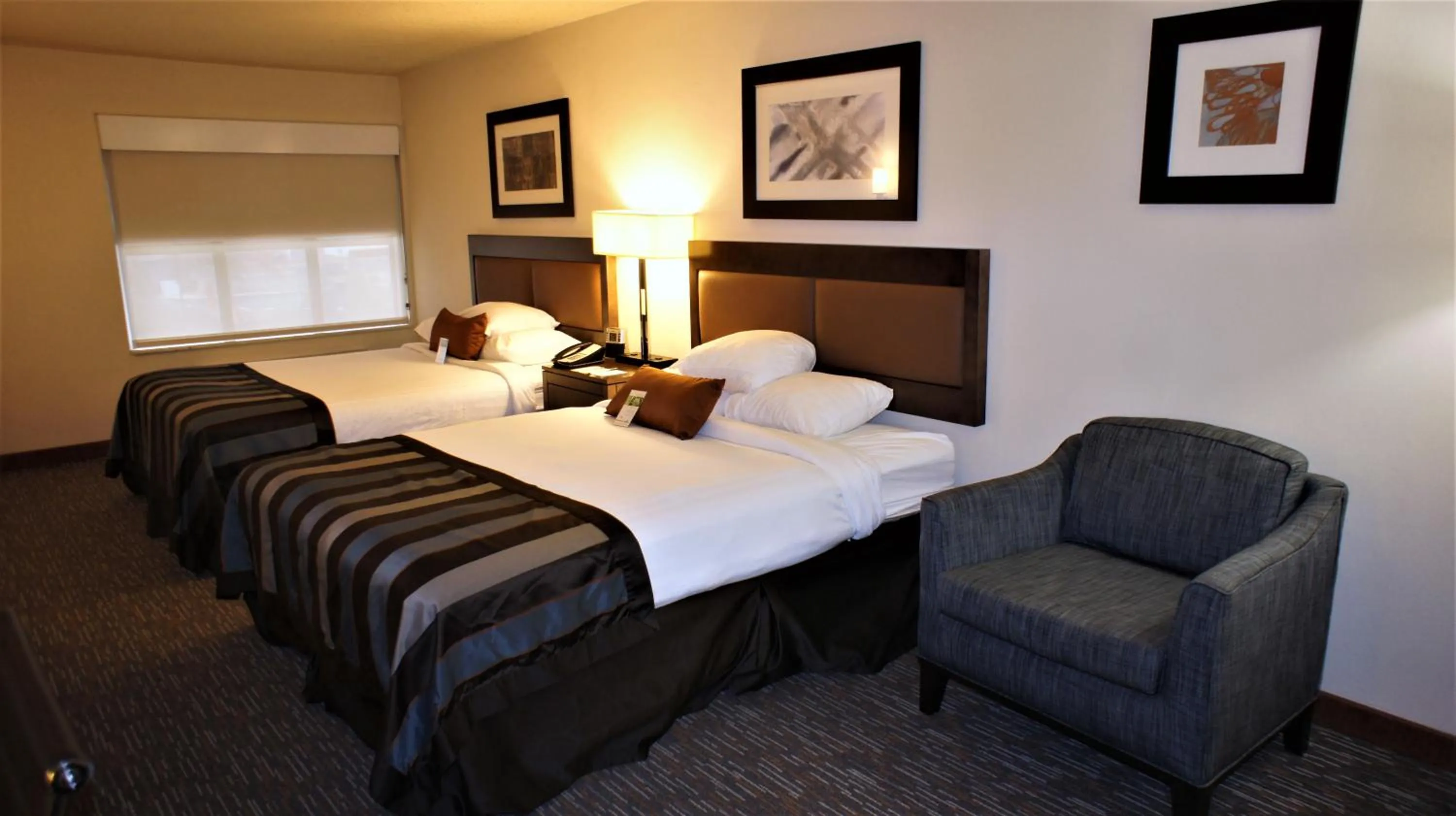 Queen Room with Two Queen Beds - Non-Smoking in Wingate by Wyndham - Chattanooga
