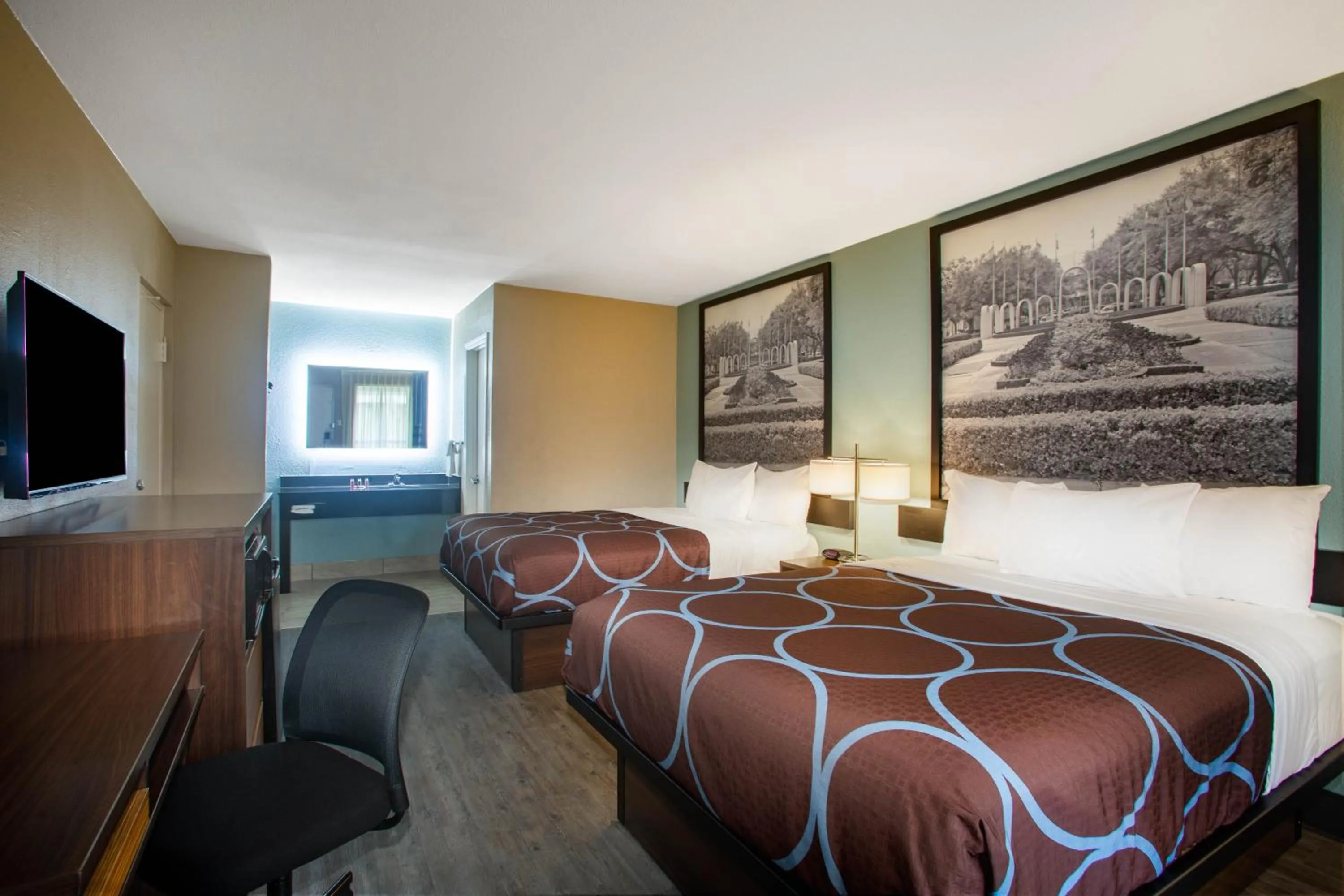 Queen Room with Two Queen Beds - Non-Smoking in Super 8 by Wyndham Mobile I-65