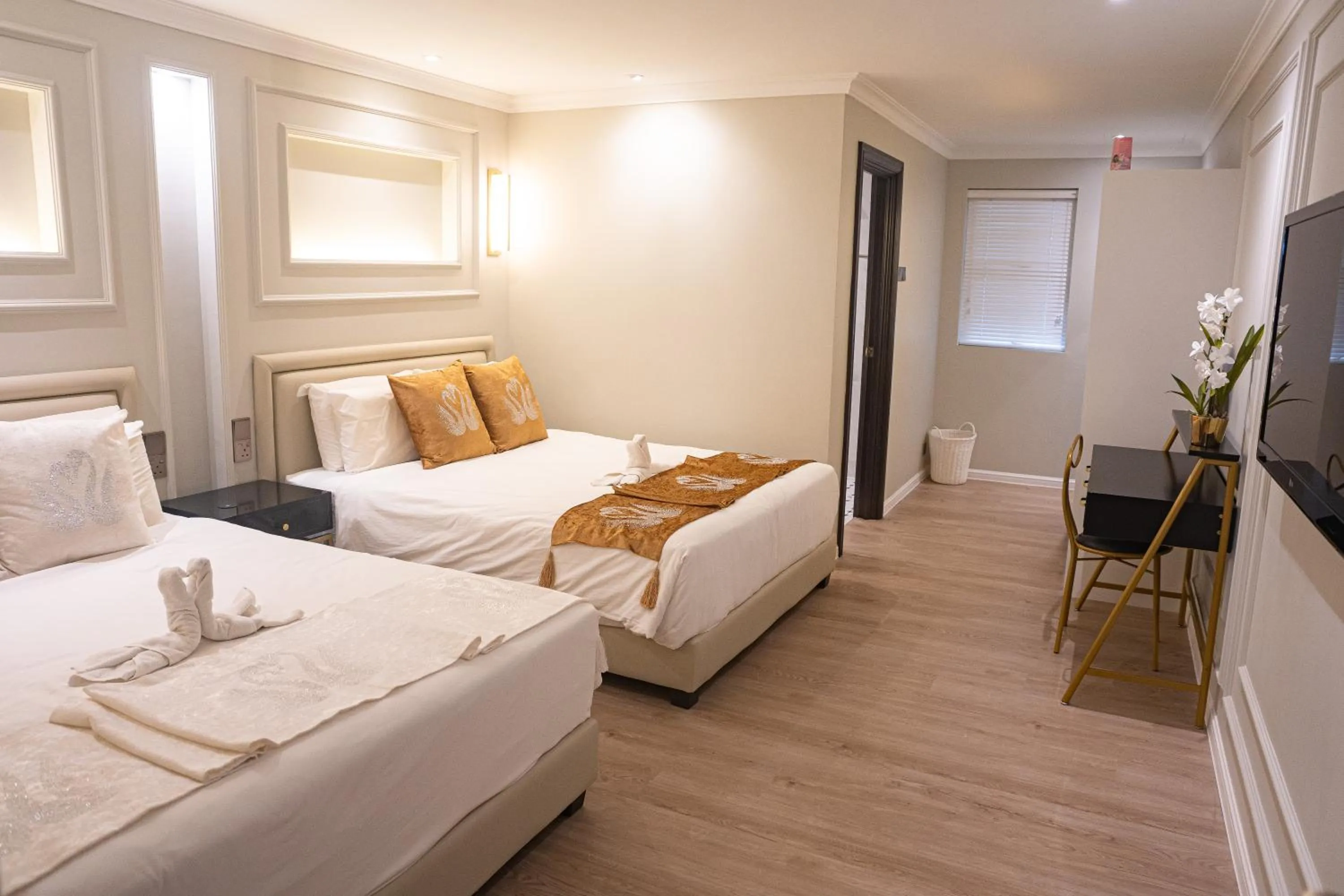 Deluxe Queen Room with Two Queen Beds in White Mansion Penang